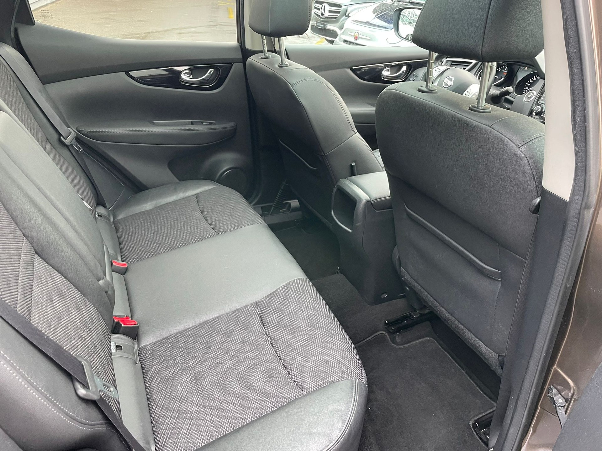 NISSAN Qashqai 1.6 dCi tekna Xtronic CVT-image-12