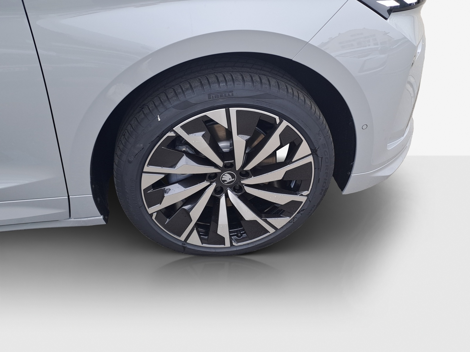 SKODA Enyaq 85x Sportline 4x4-image-14