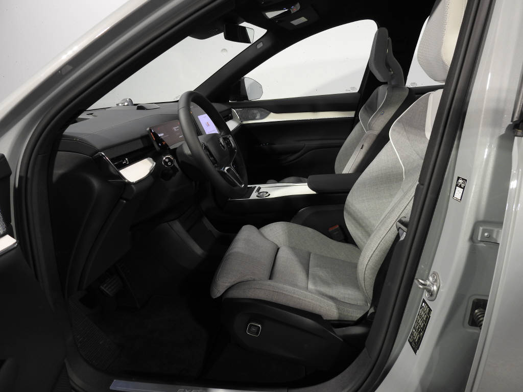 VOLVO EX 90 Twin Ultra AWD-image-9