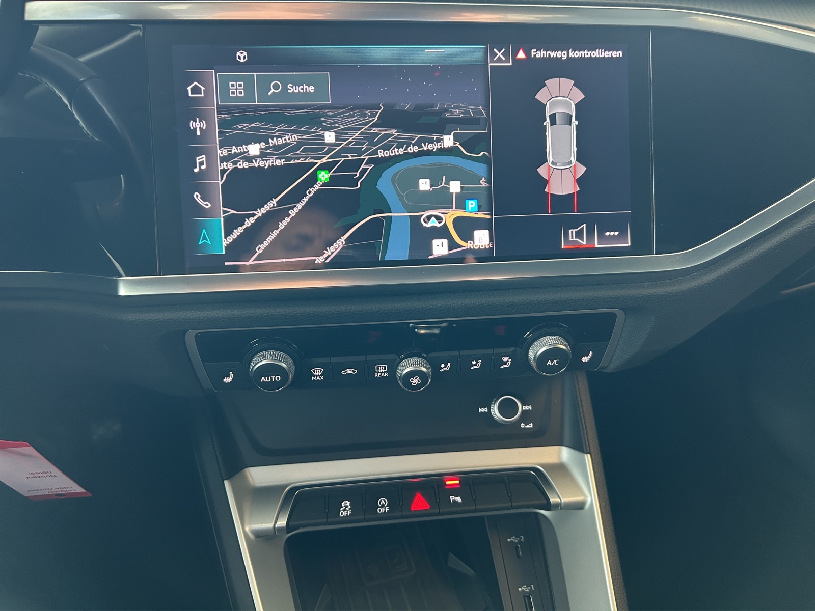 AUDI Q3 35 TFSI S line S-tronic-image-14