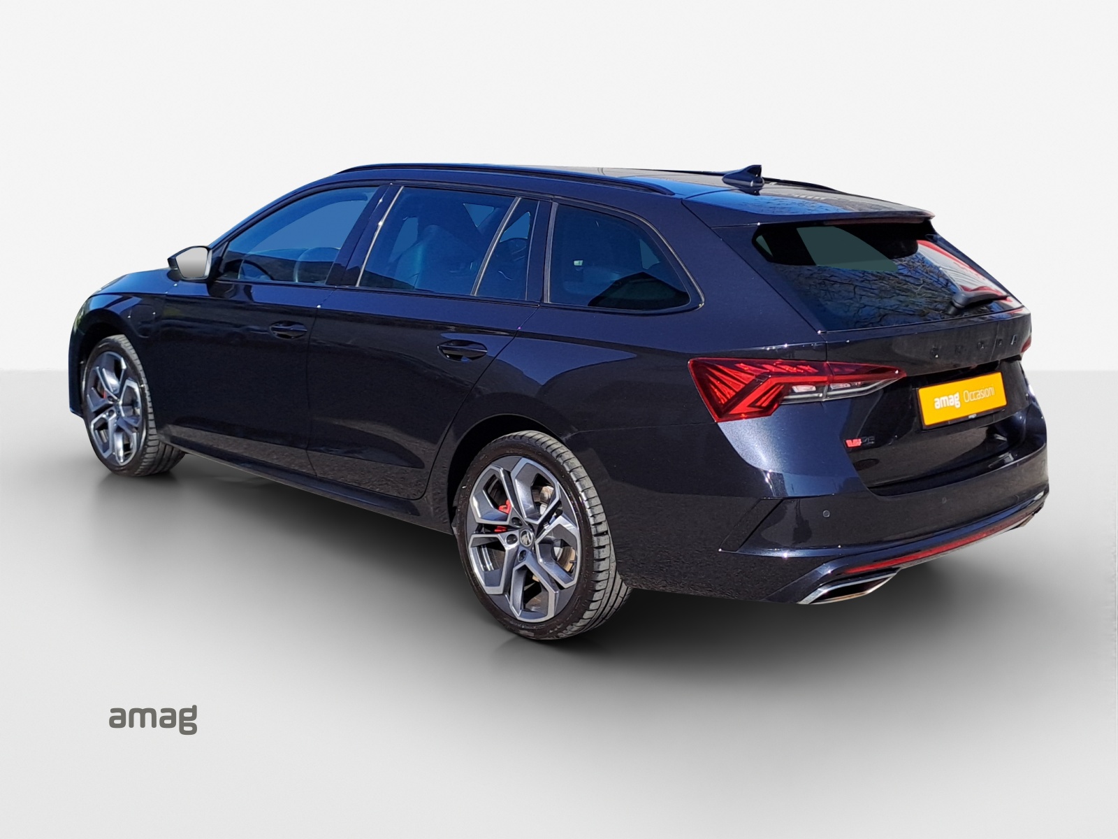 SKODA Octavia Combi 1.4 TSI PHEV DSG RS-image-3