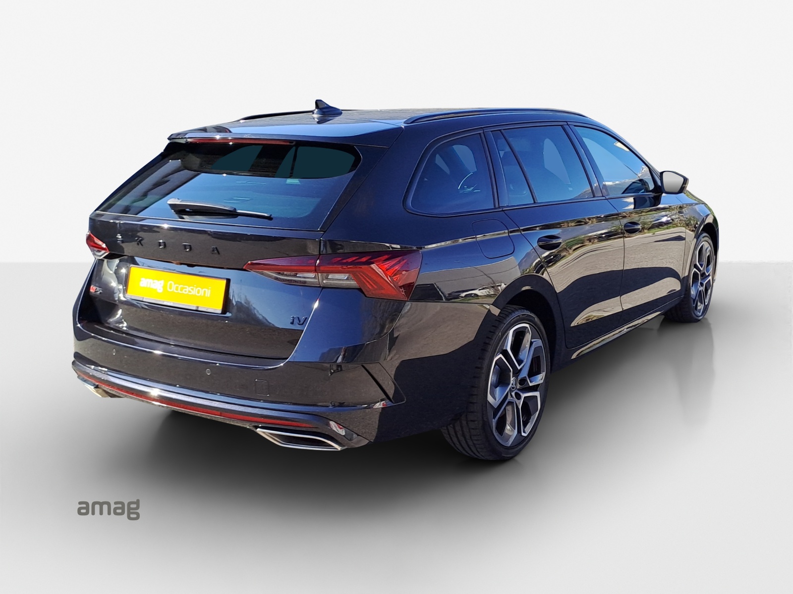 SKODA Octavia Combi 1.4 TSI PHEV DSG RS-image-5