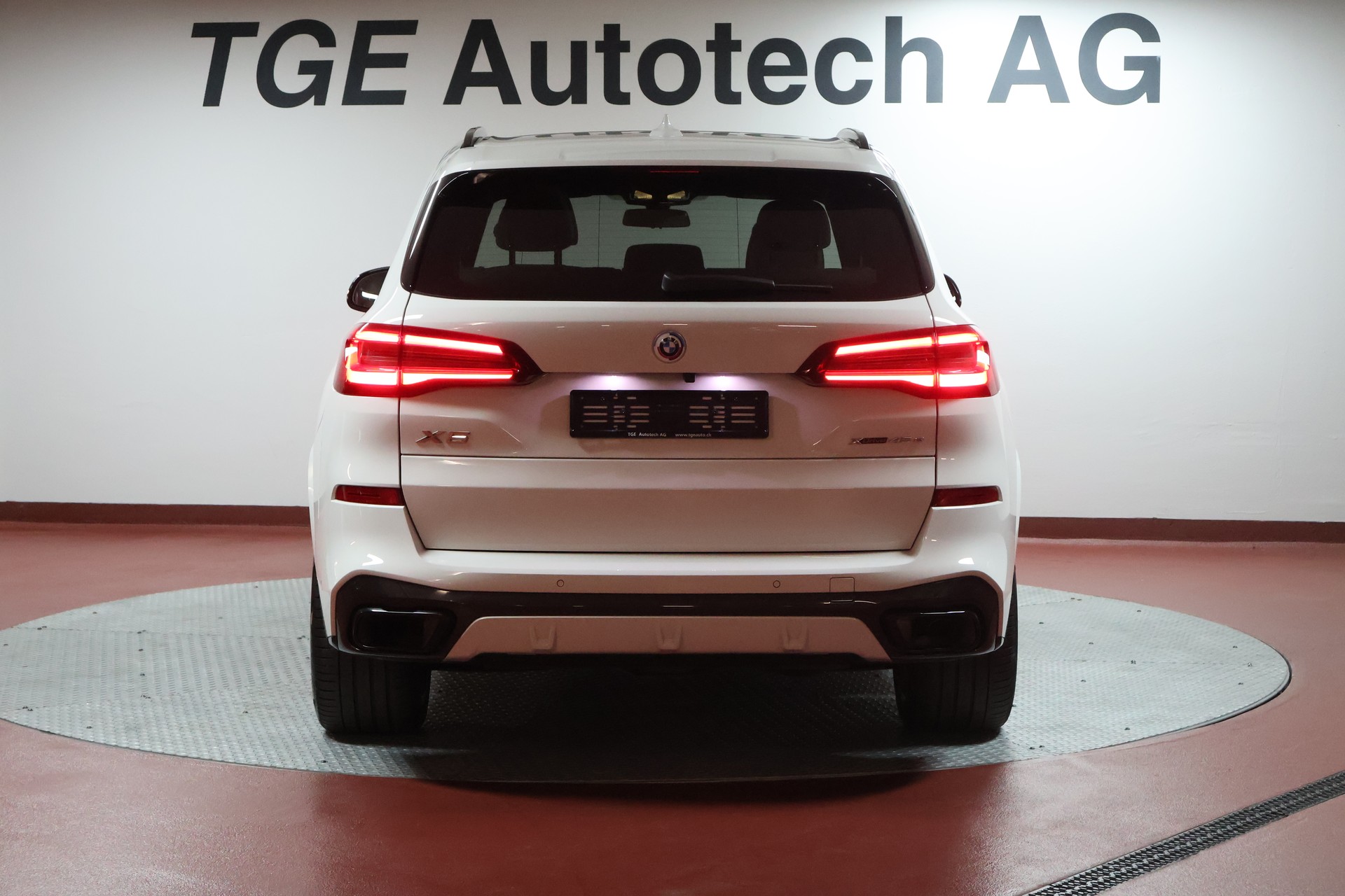 BMW X5 xDrive45e M Sport Steptronic-image-21