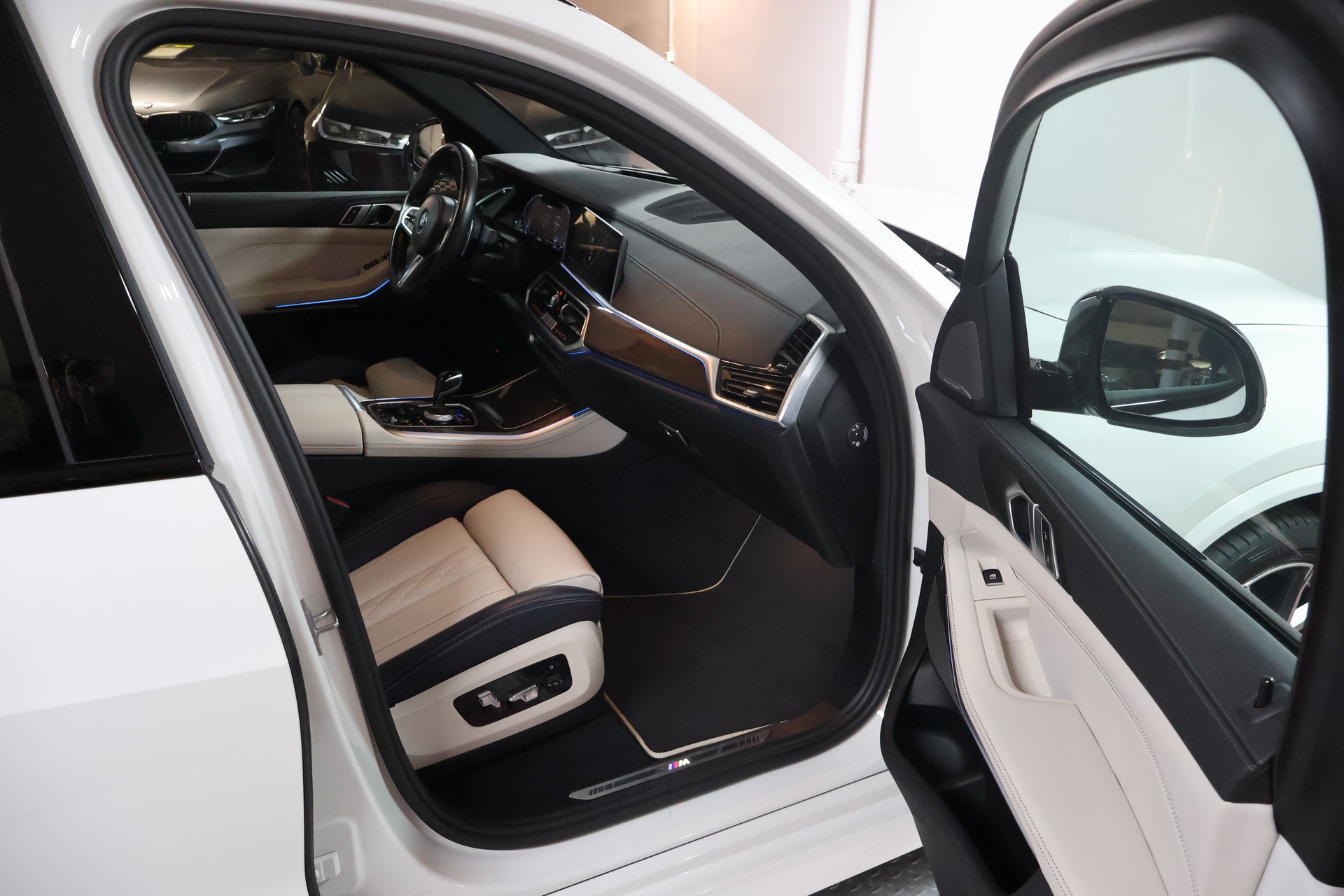 BMW X5 xDrive45e M Sport Steptronic-image-13