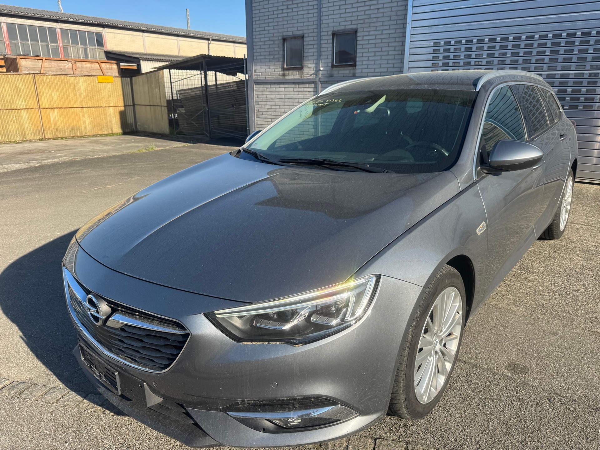 OPEL Insignia 1.6 CDTI Sports Tourer Excellence Automatic-image-0