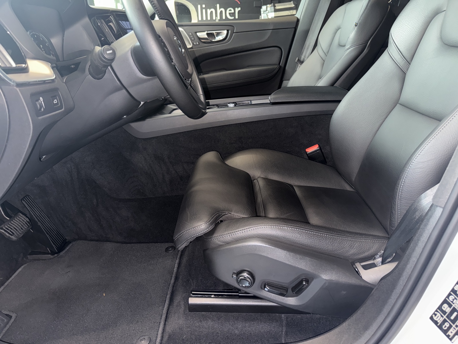 VOLVO XC60 T6 AWD Inscription Geartronic-image-16