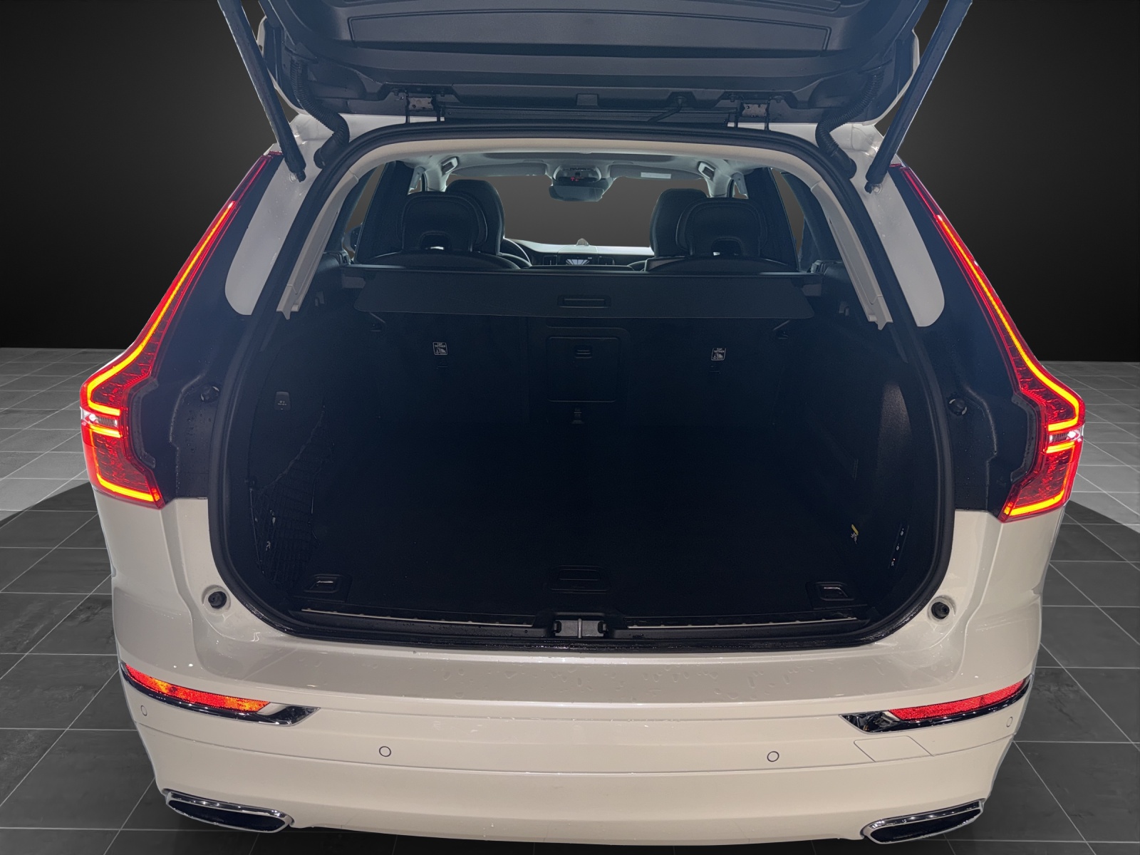 VOLVO XC60 T6 AWD Inscription Geartronic-image-12