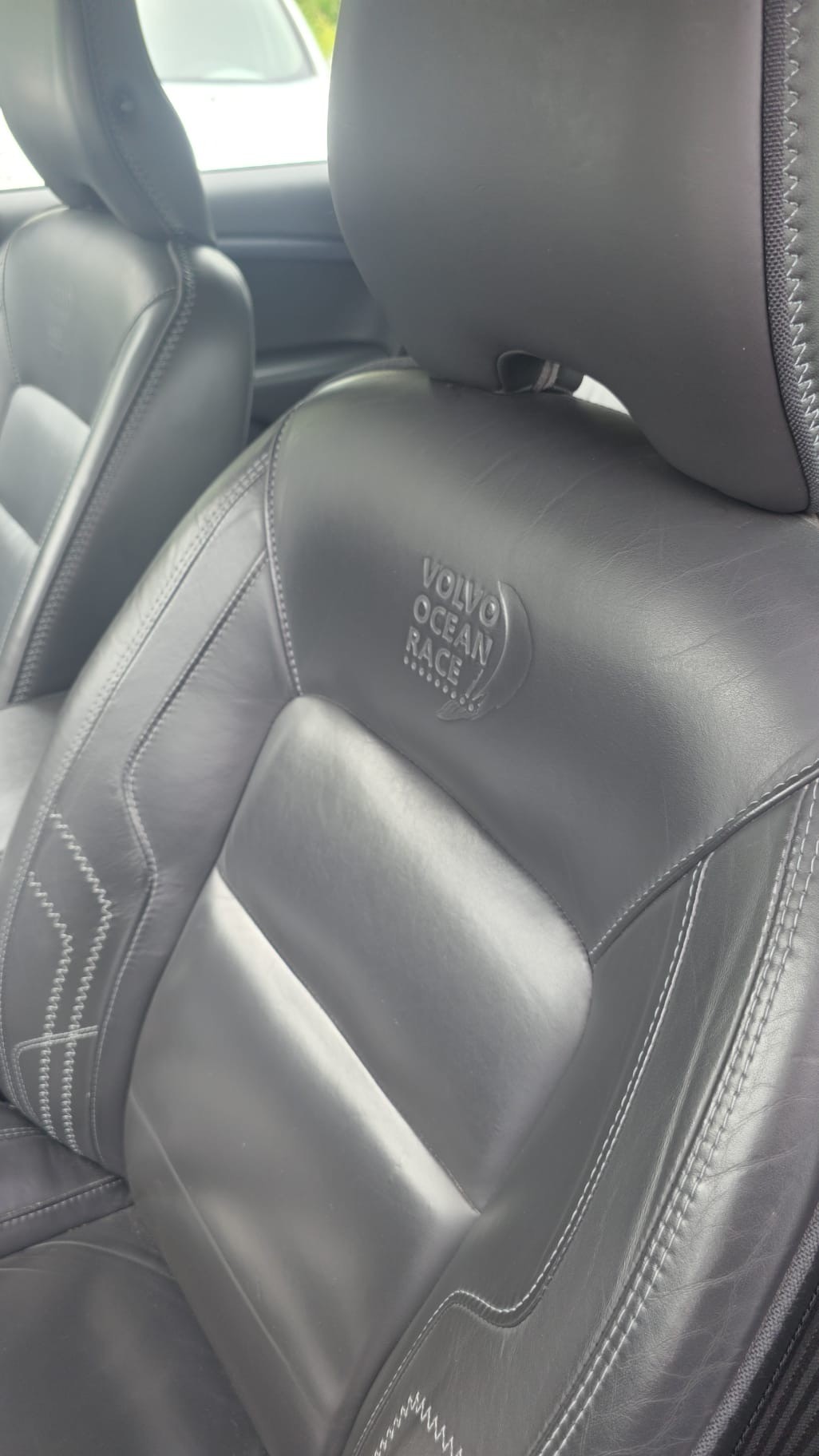 VOLVO XC70 D3 AWD Océan Race Geartronic-image-6