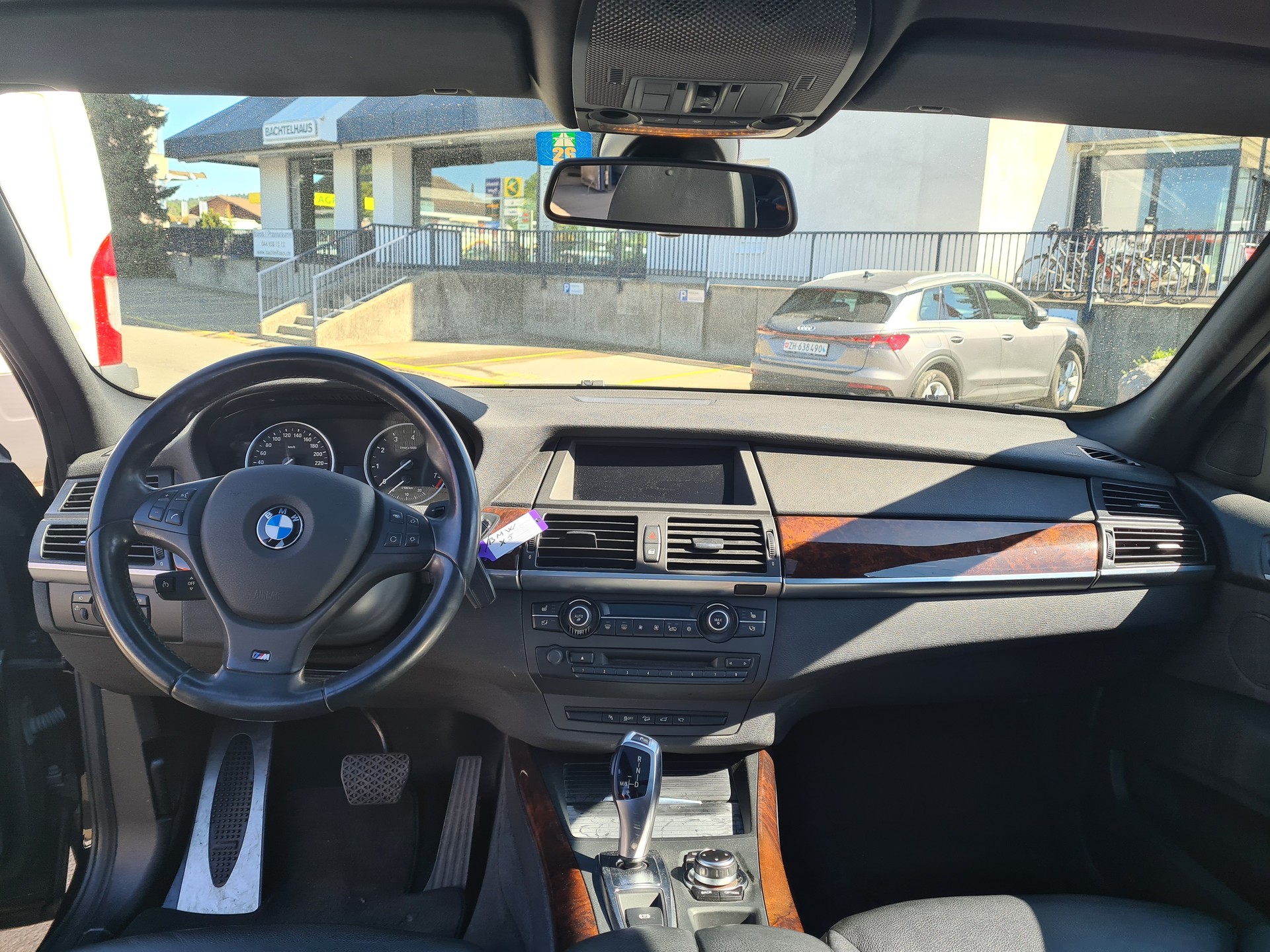 BMW X5 xDrive 50i Steptronic-image-5