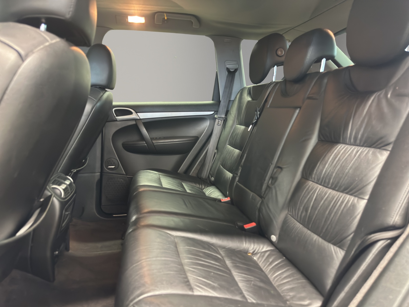 PORSCHE Cayenne S-image-12