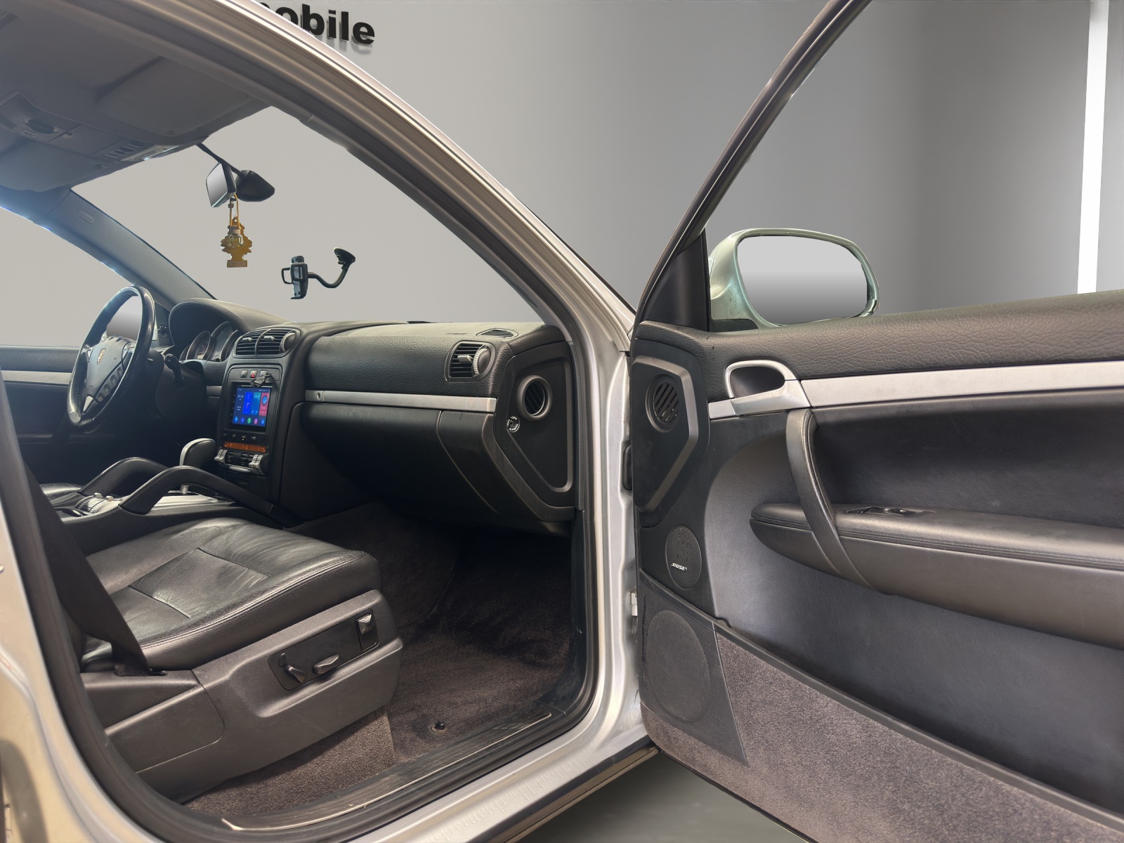 PORSCHE Cayenne S-image-13