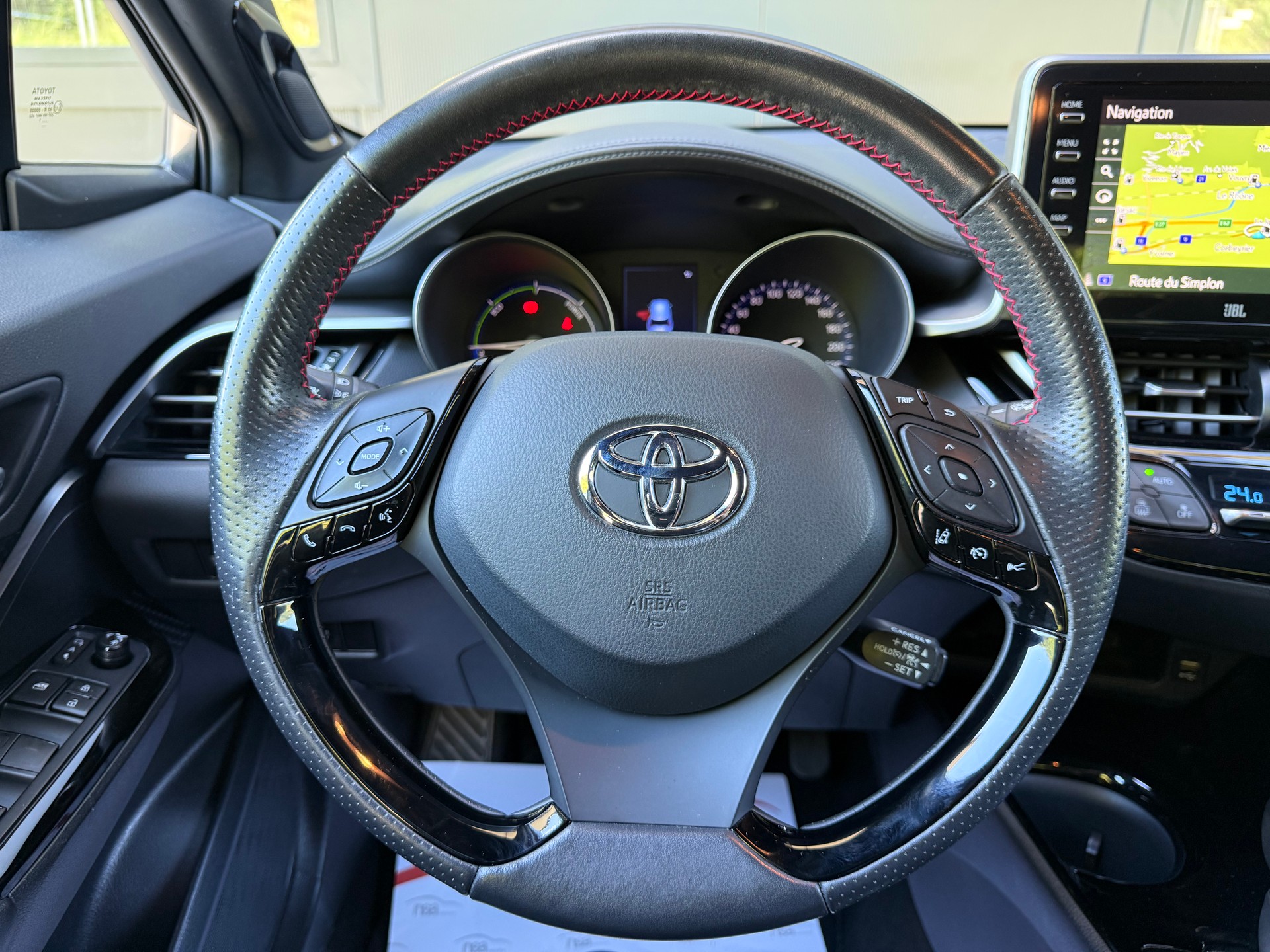 TOYOTA C-HR 2.0 HSD CVT GR Sport-image-17