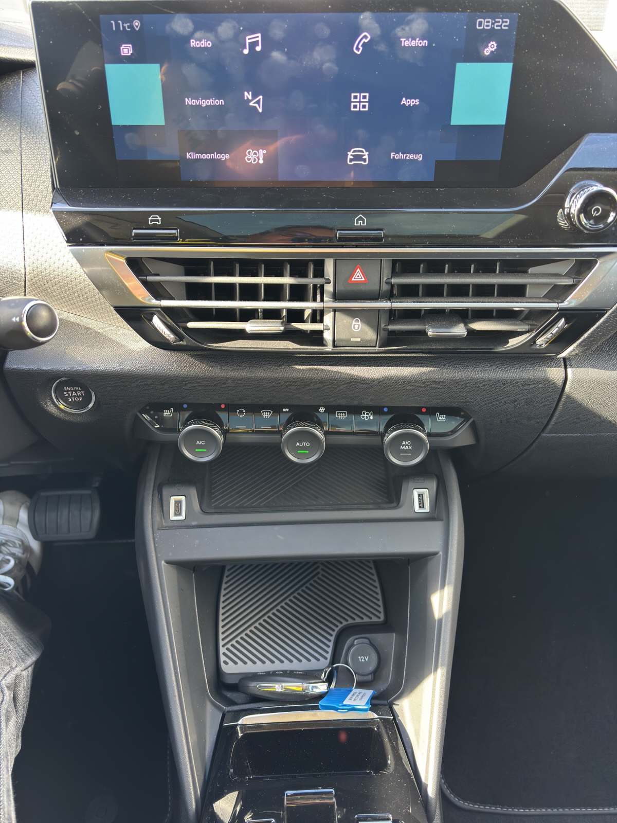 CITROEN C4 Shine Pack Limousine-image-11