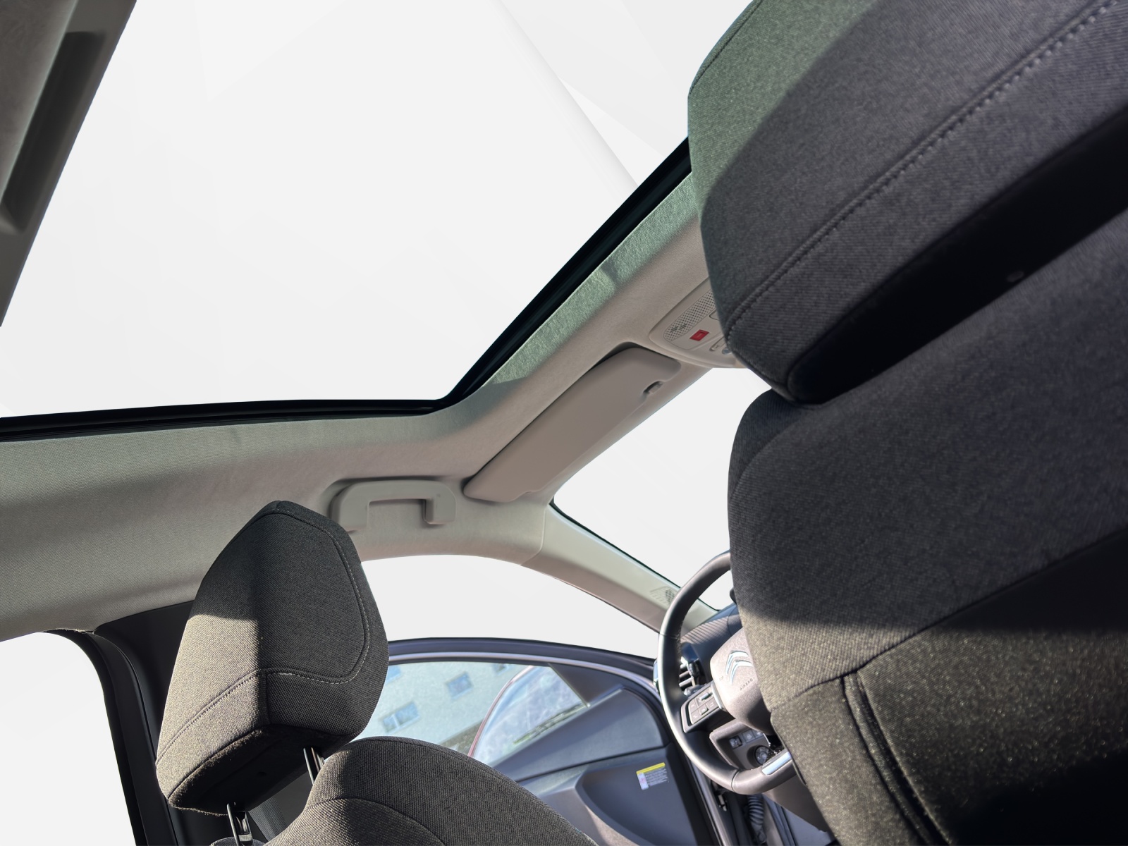 CITROEN C4 Shine Pack Limousine-image-13