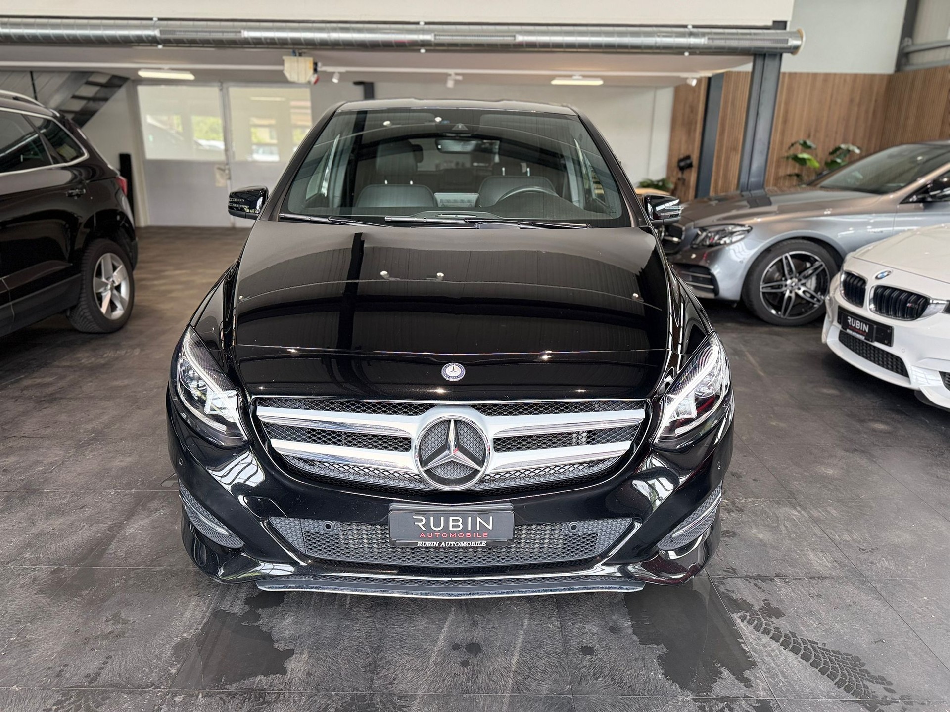 MERCEDES-BENZ B 180 Style 7G-DCT-image-6
