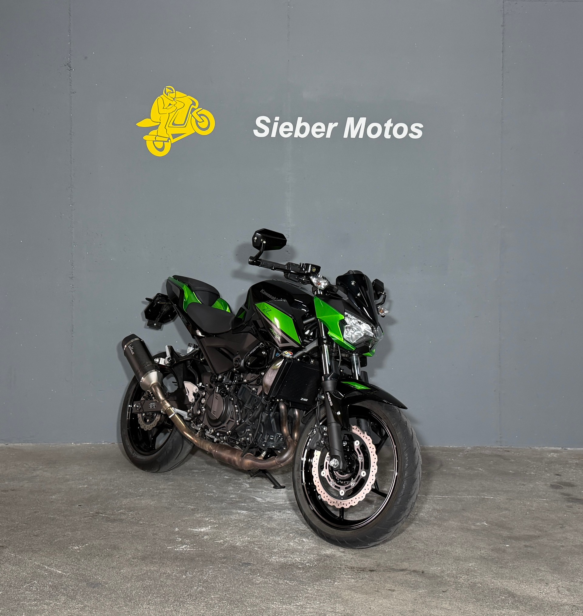 KAWASAKI Z 400-showroom-element-1