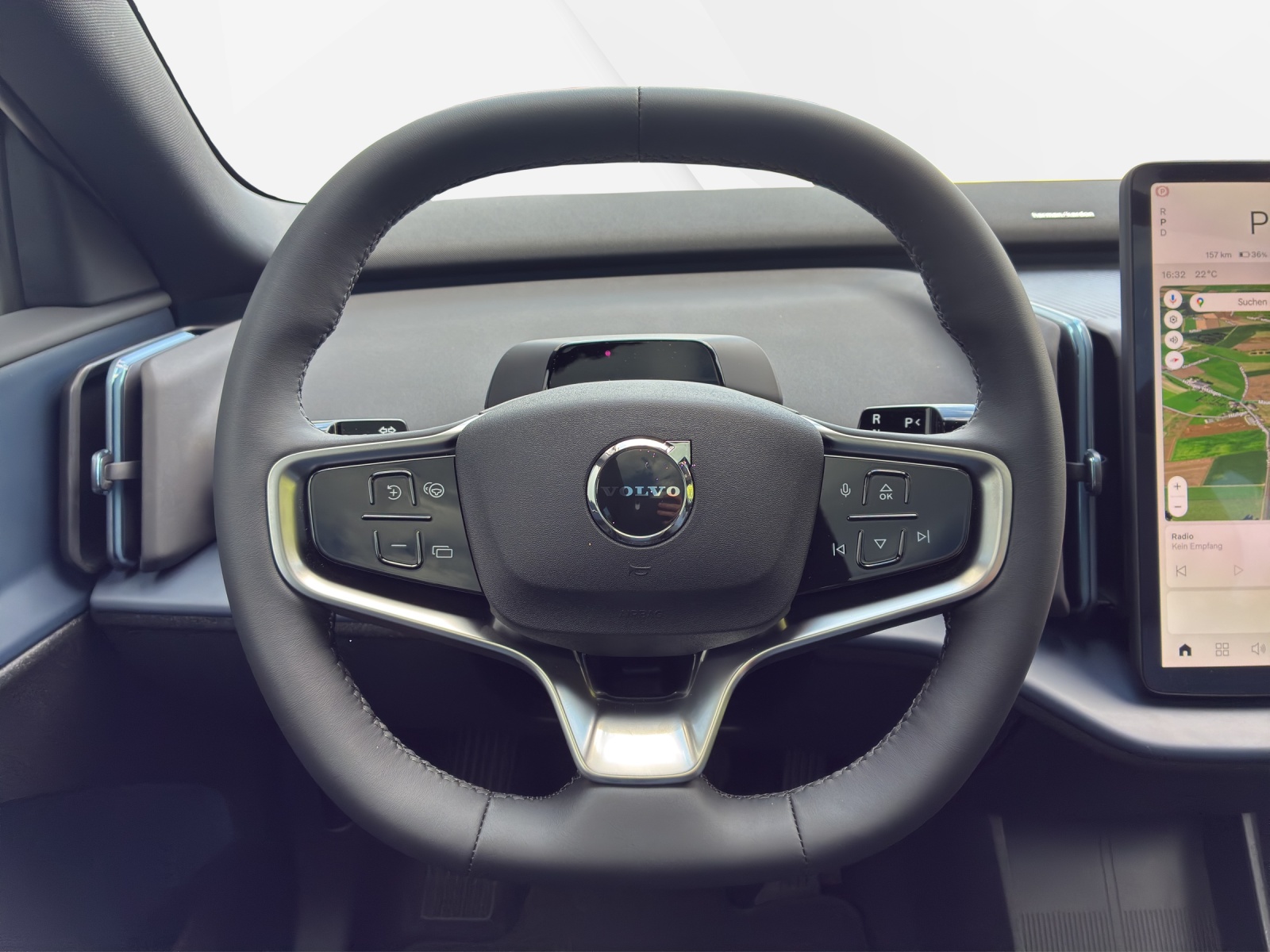 VOLVO EX 30 CC E60 Twin Performance AWD-image-11