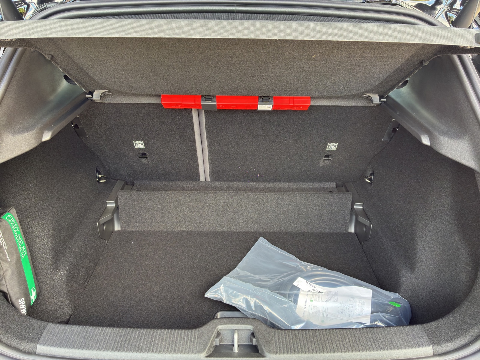 VOLVO EX 30 CC E60 Twin Performance AWD-image-14