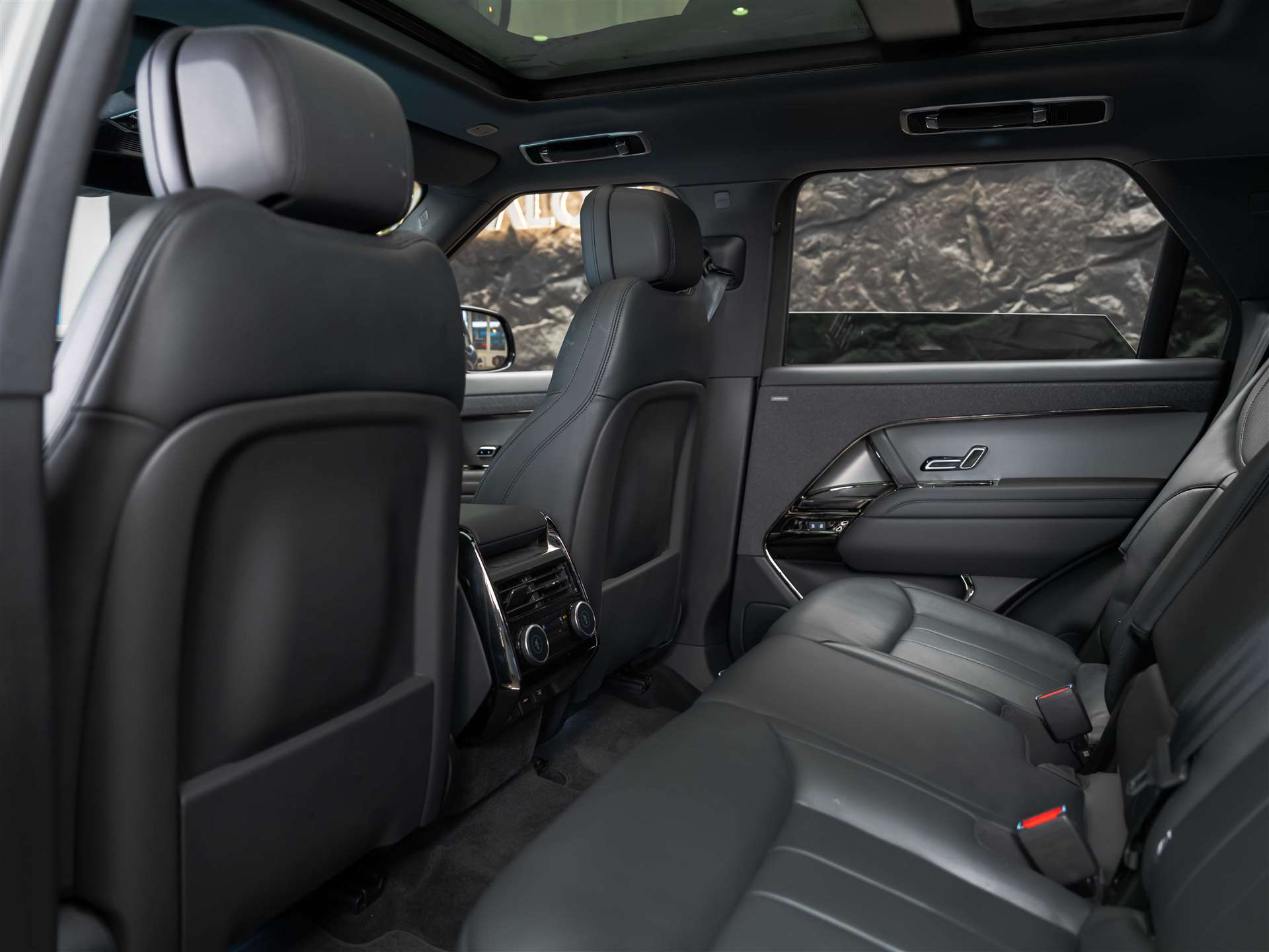 LAND ROVER Range Rover Sport D300 3.0 TD6 MHEV Dynamic SE Automatic *24" Felgen*Panorama*Meridian*AHK*-image-12