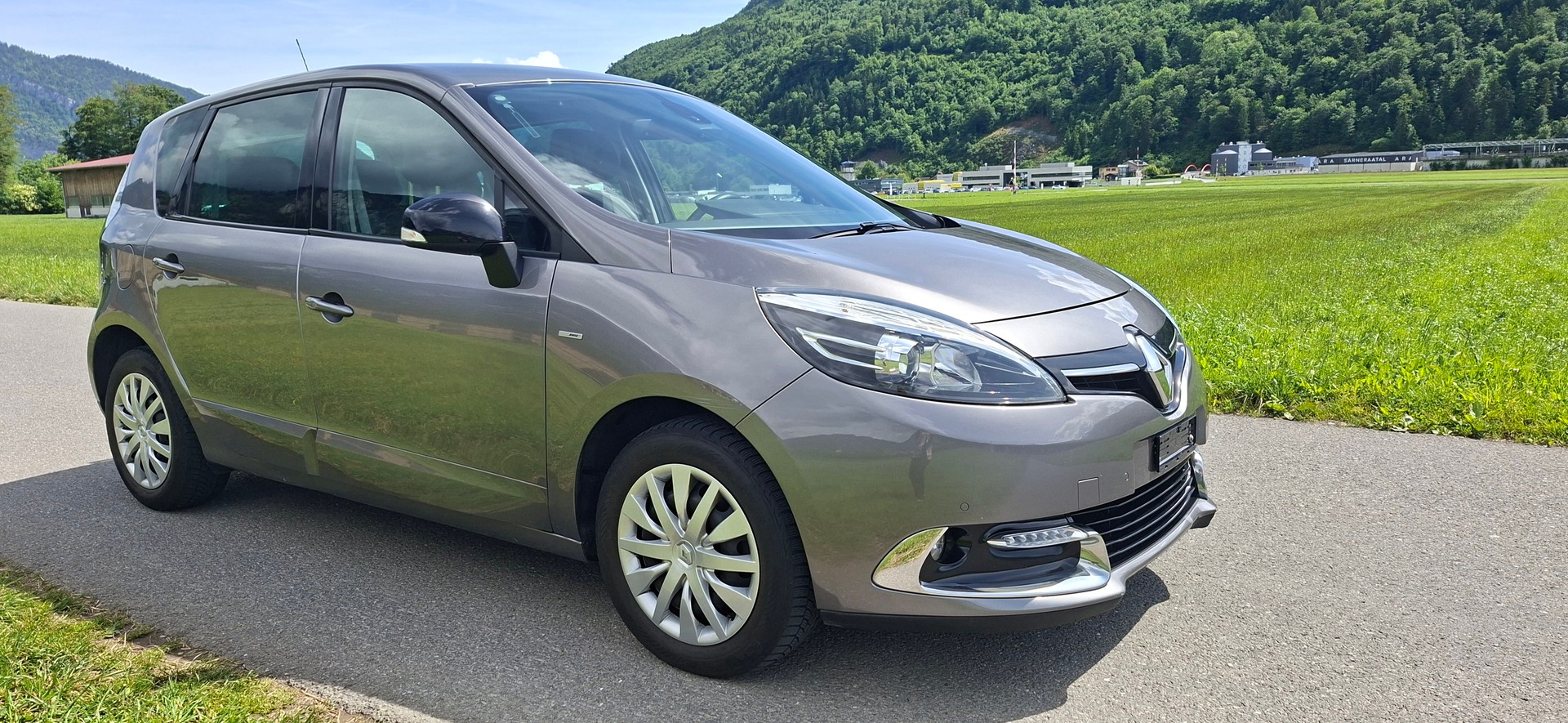 RENAULT Scénic 2.0 16V Privilège X-Tronic CVT-image-0