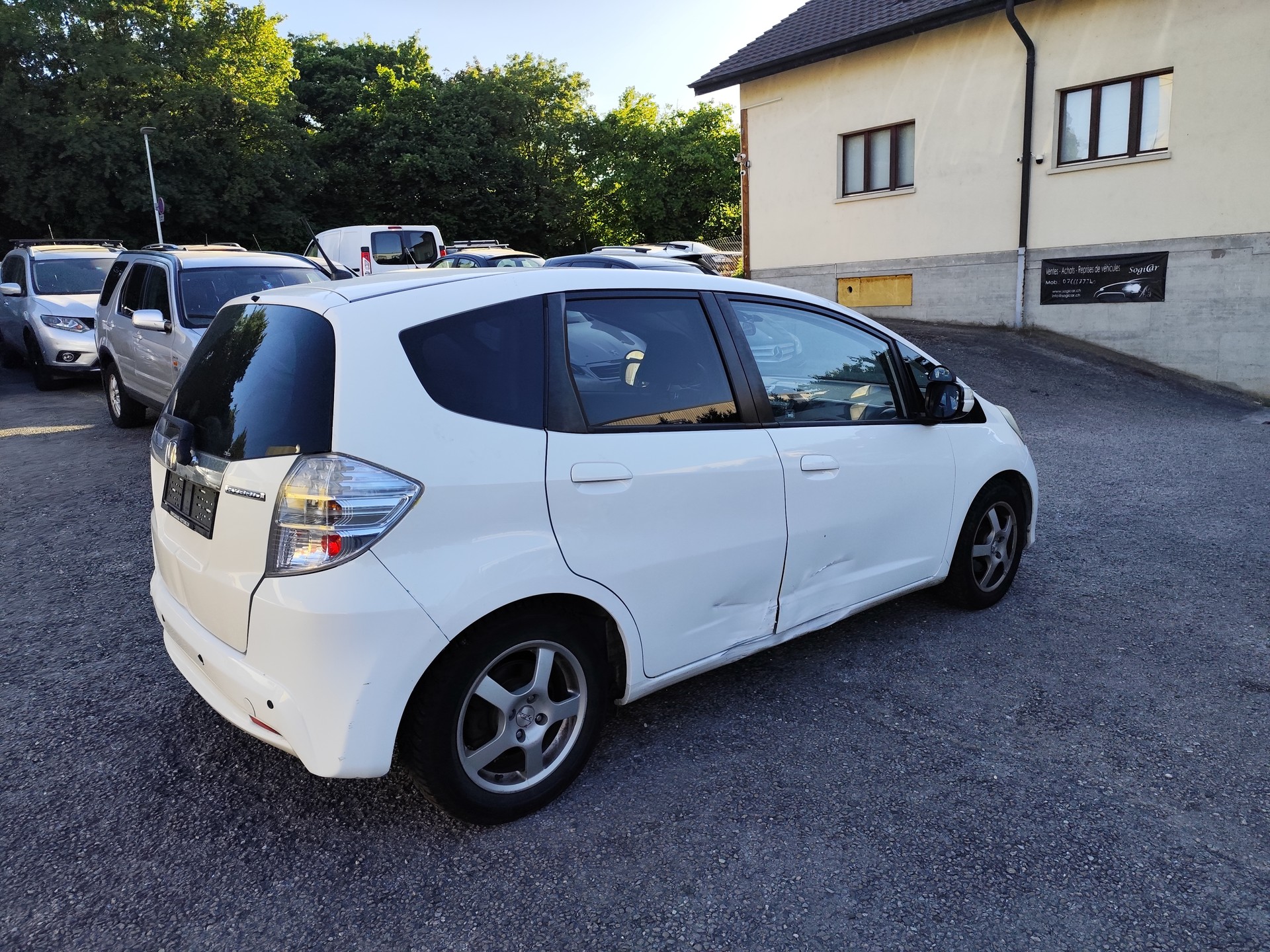 HONDA Jazz 1.3i Hybrid Elegance CVT-image-2