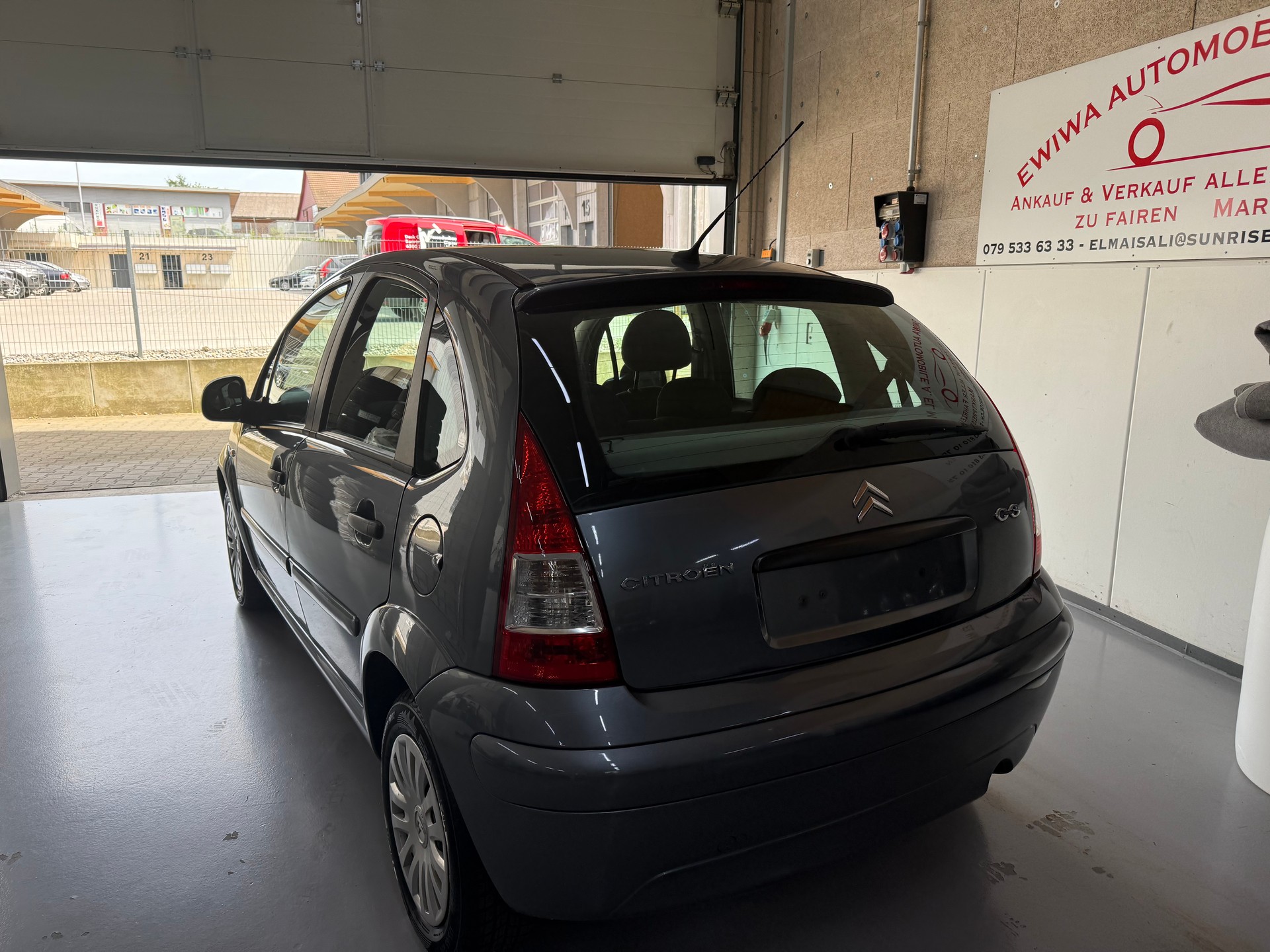 CITROEN C3 1.1i Essentiel-image-3