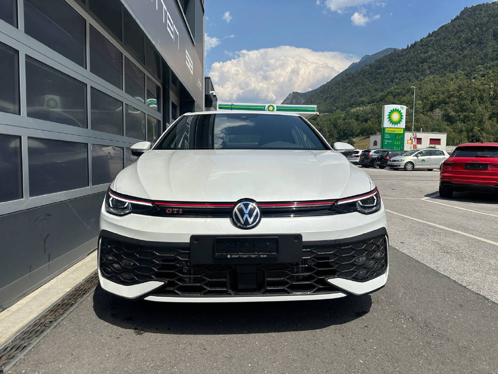 VW Golf VIII 2.0 TSI GTI DSG - CH-image-2