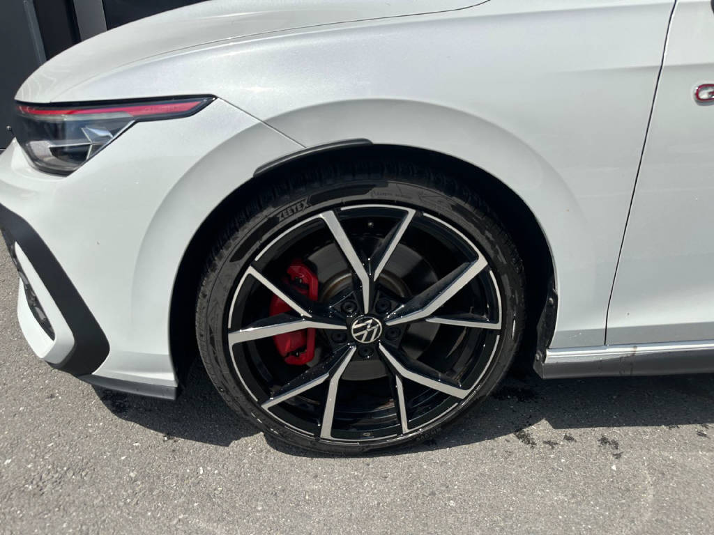 VW Golf VIII 2.0 TSI GTI DSG - CH-image-11