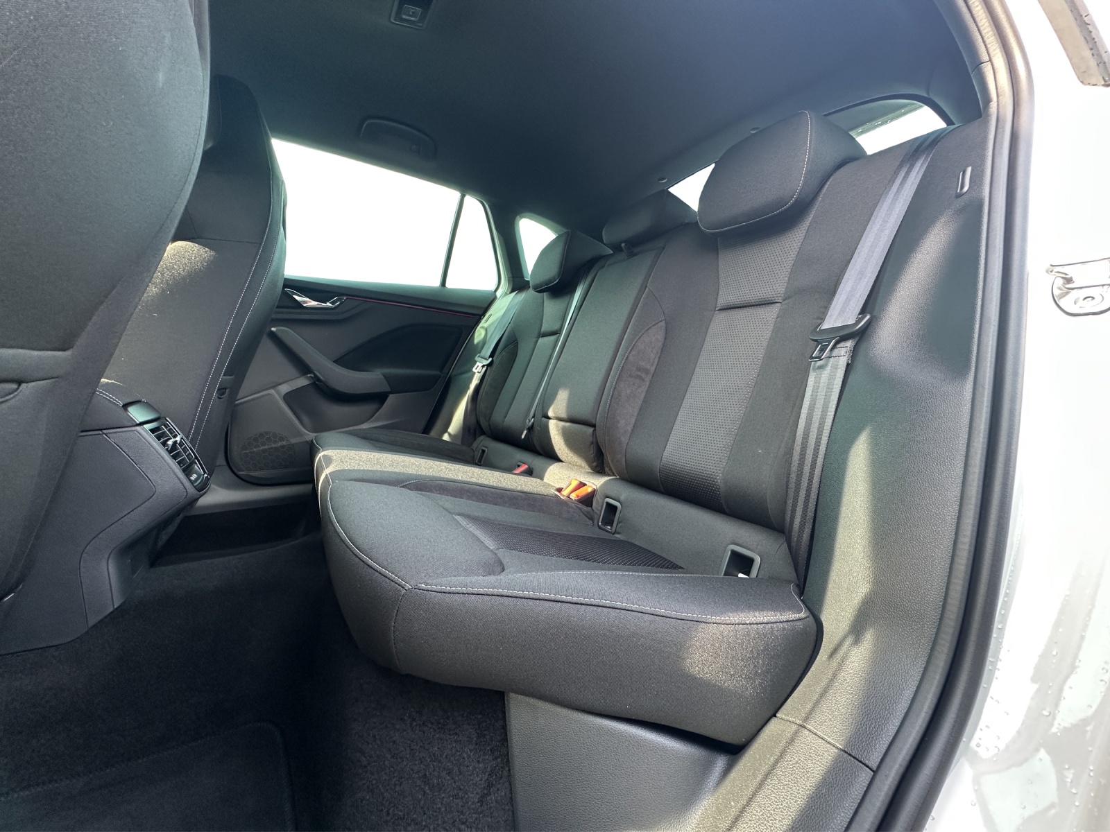SKODA Scala DY 1.5 TSI 150 PS 7DSG 1500ccm 150PS/110kW 4 Zylinder TSI ACT EVO Benzin-image-9