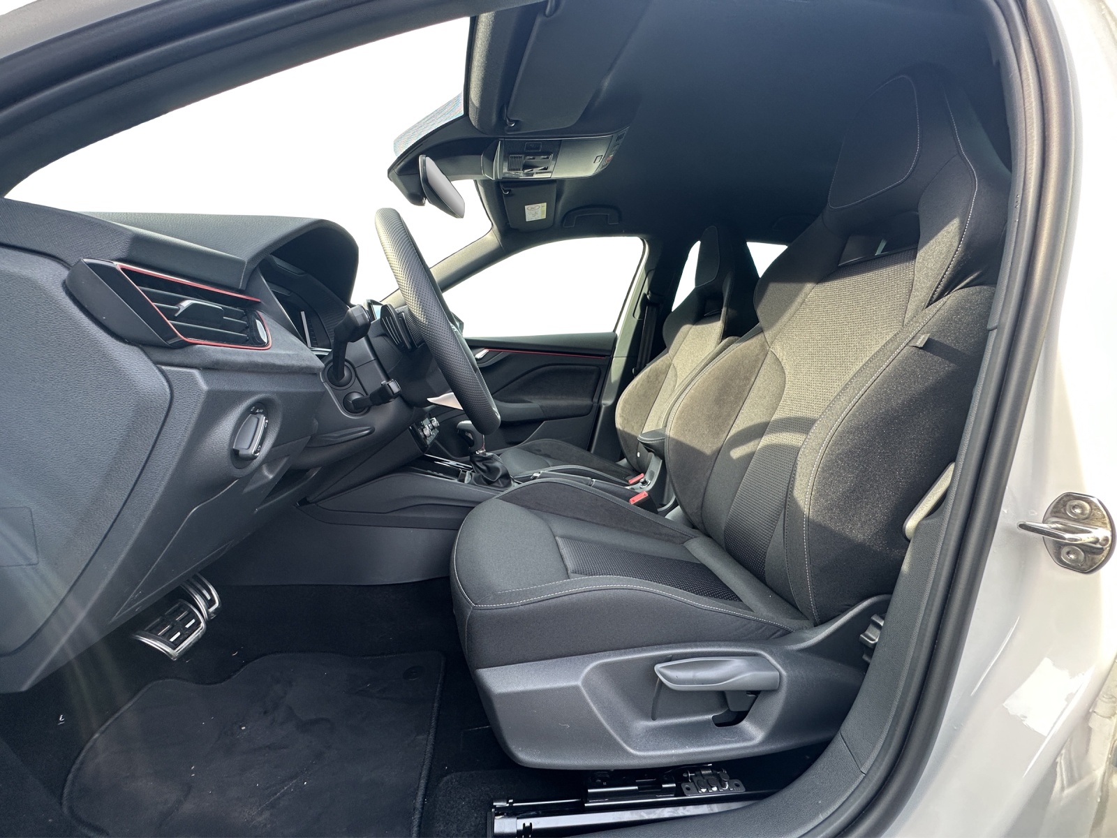 SKODA Scala DY 1.5 TSI 150 PS 7DSG 1500ccm 150PS/110kW 4 Zylinder TSI ACT EVO Benzin-image-4