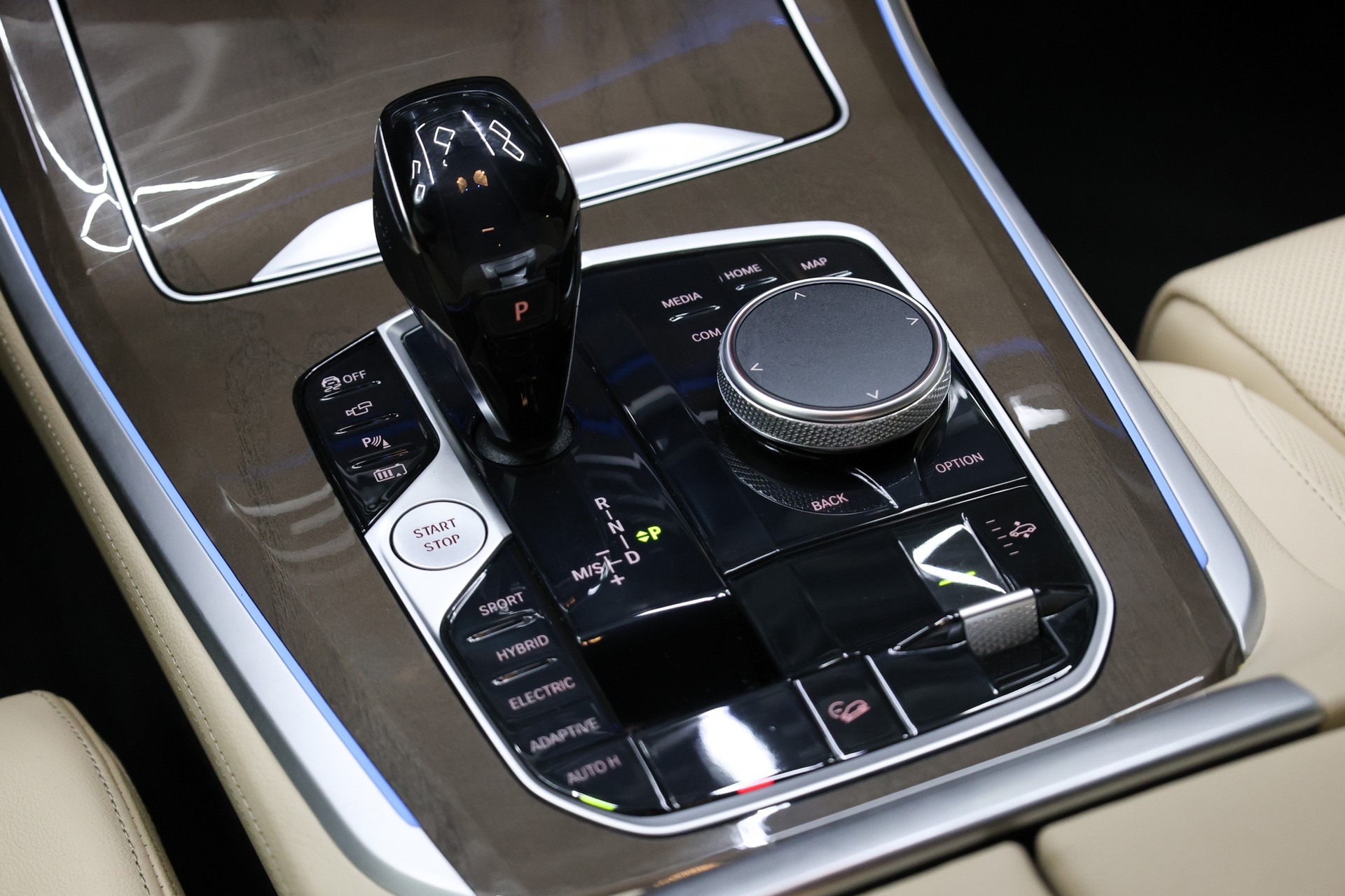 BMW X5 45e xDrive SAG M Paket-image-23