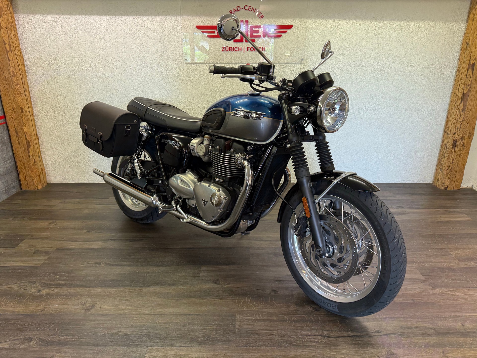TRIUMPH Bonneville T120
