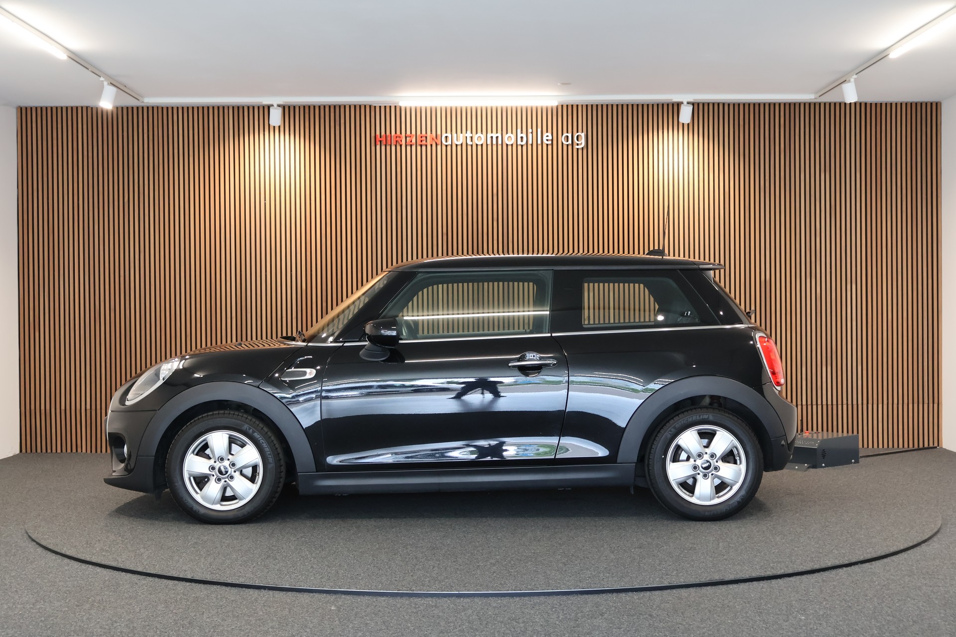 MINI One First-image-1