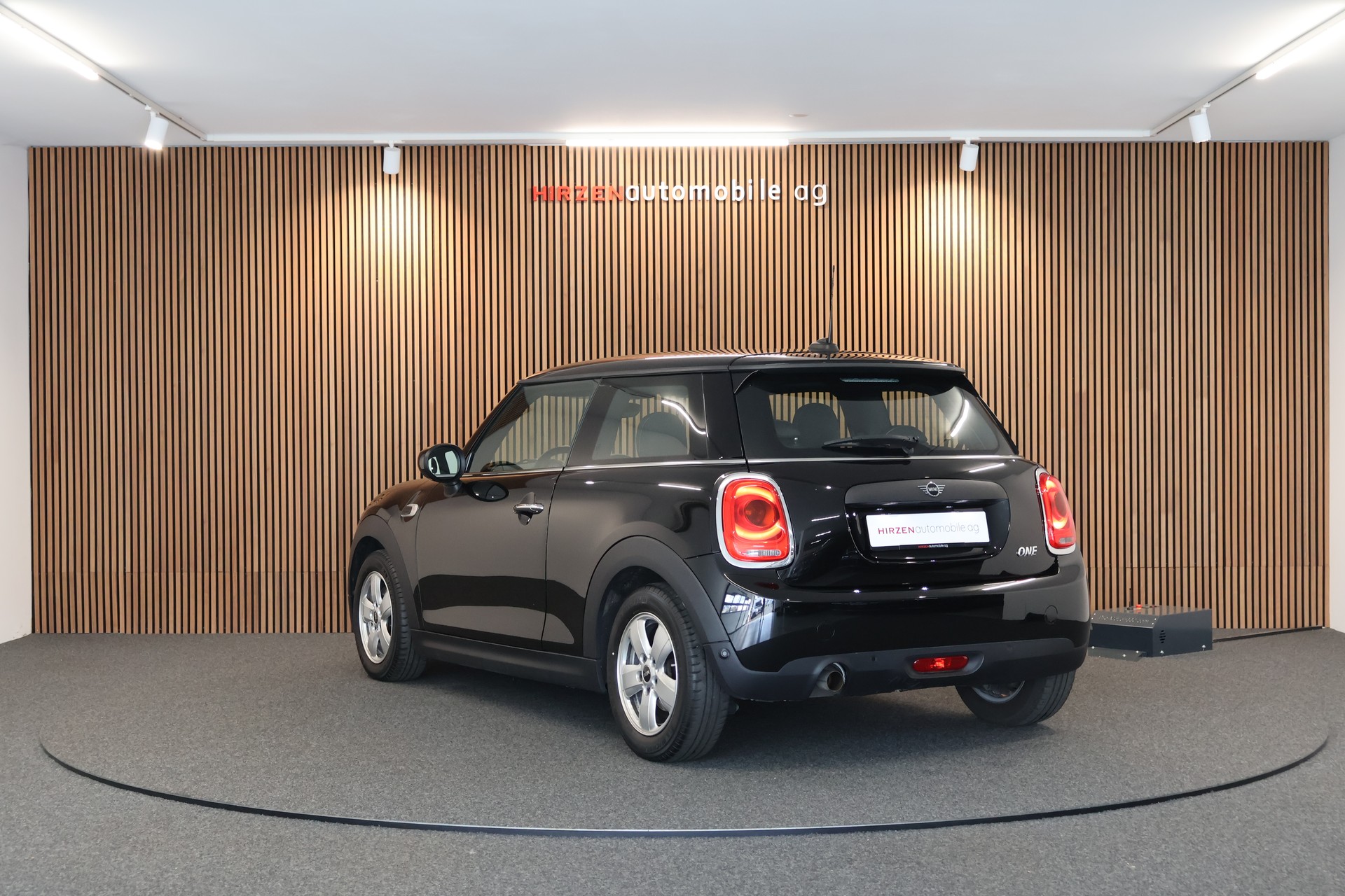 MINI One First-image-2