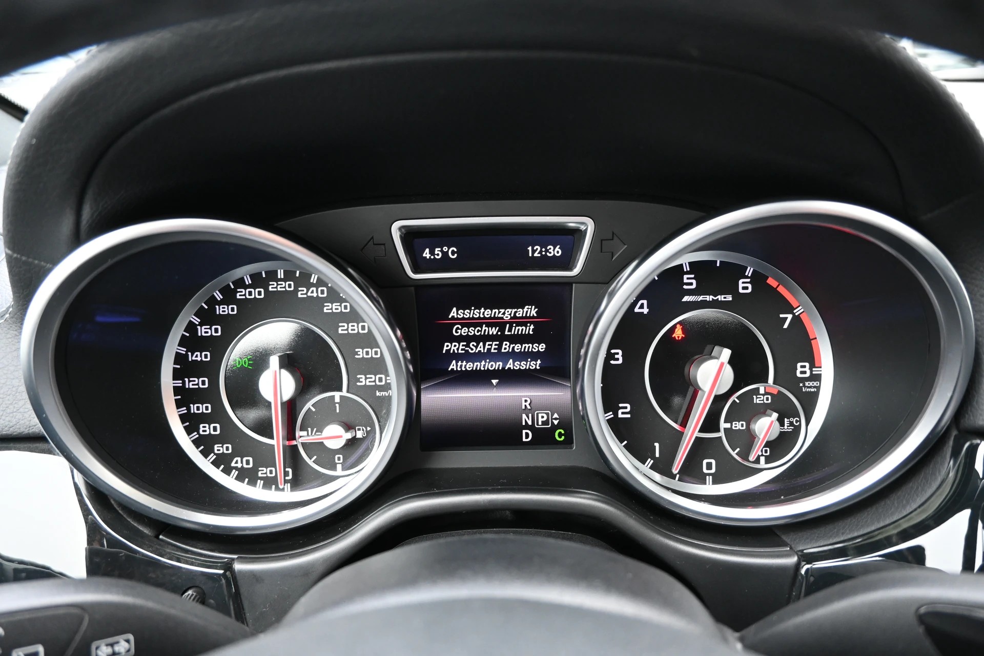 MERCEDES-BENZ GL 63 AMG 4Matic Speedshift Plus 7G-Tronic-image-17