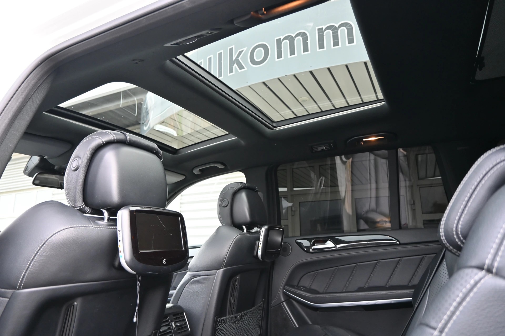 MERCEDES-BENZ GL 63 AMG 4Matic Speedshift Plus 7G-Tronic-image-15