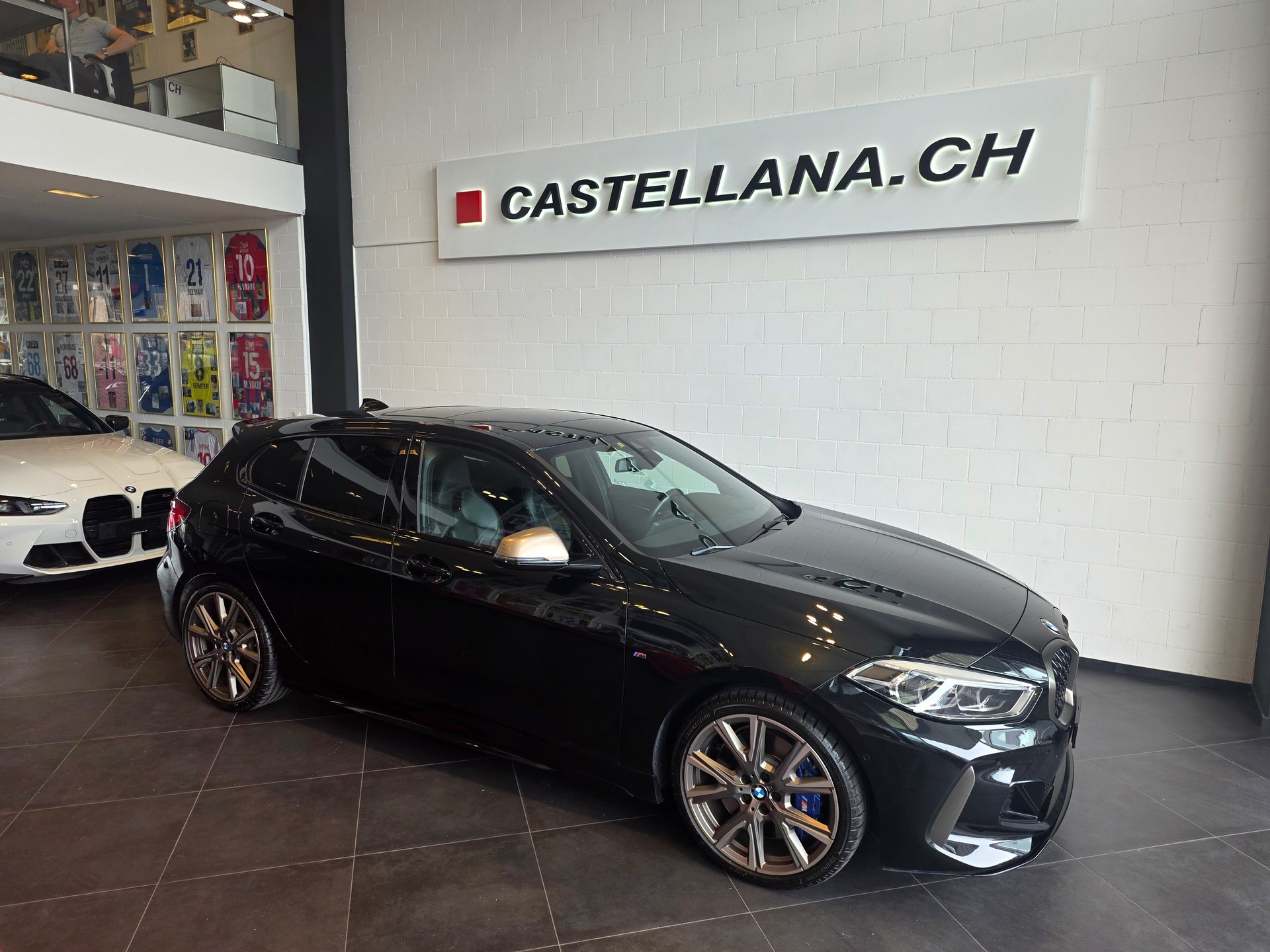 BMW M135i xDrive-image-0