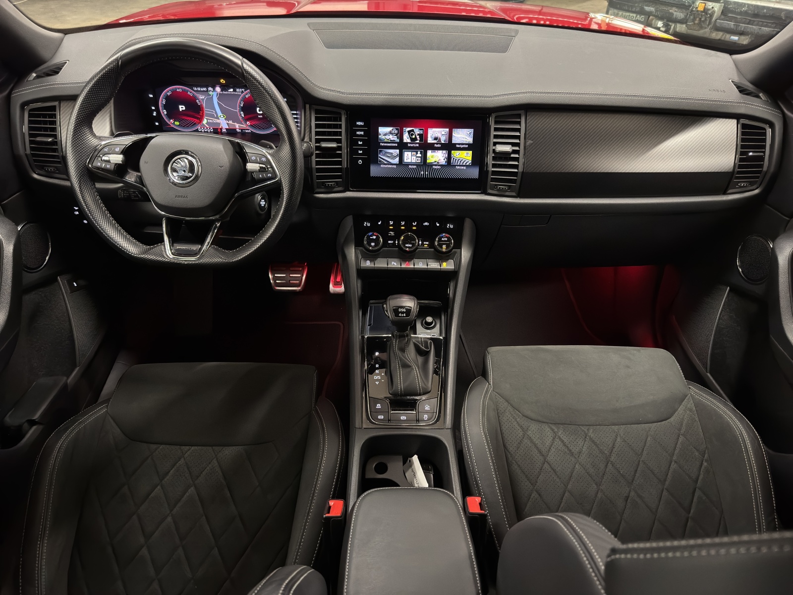 SKODA Kodiaq 2.0 TSI 4x4 SportLine-image-6