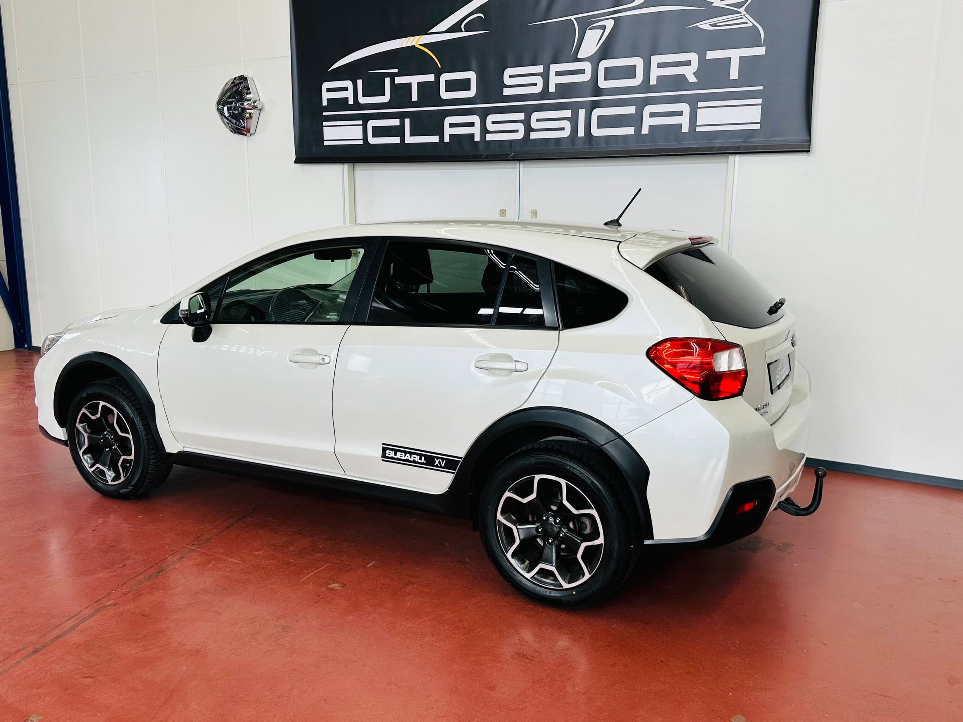 SUBARU XV 2.0 Swiss Two AWD CVT-image-5