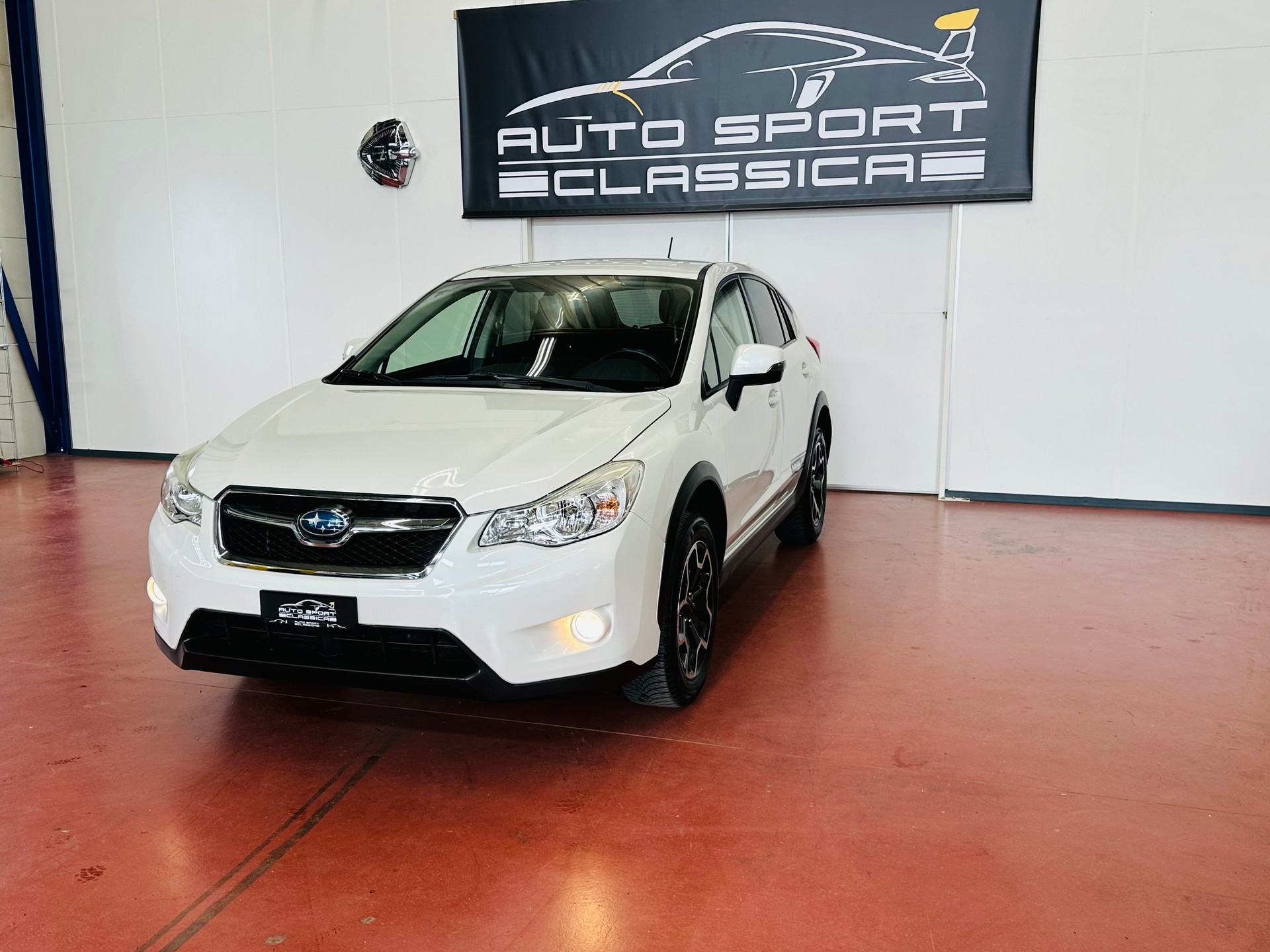 SUBARU XV 2.0 Swiss Two AWD CVT-image-3