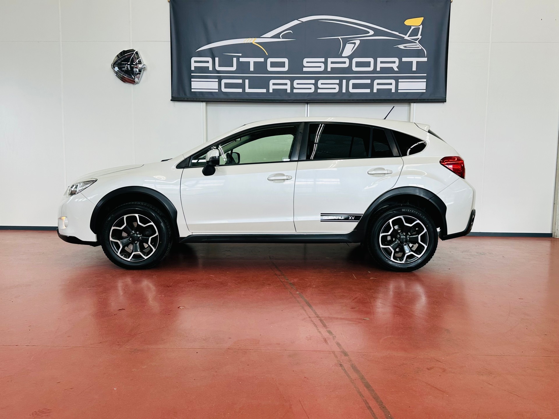 SUBARU XV 2.0 Swiss Two AWD CVT-image-1