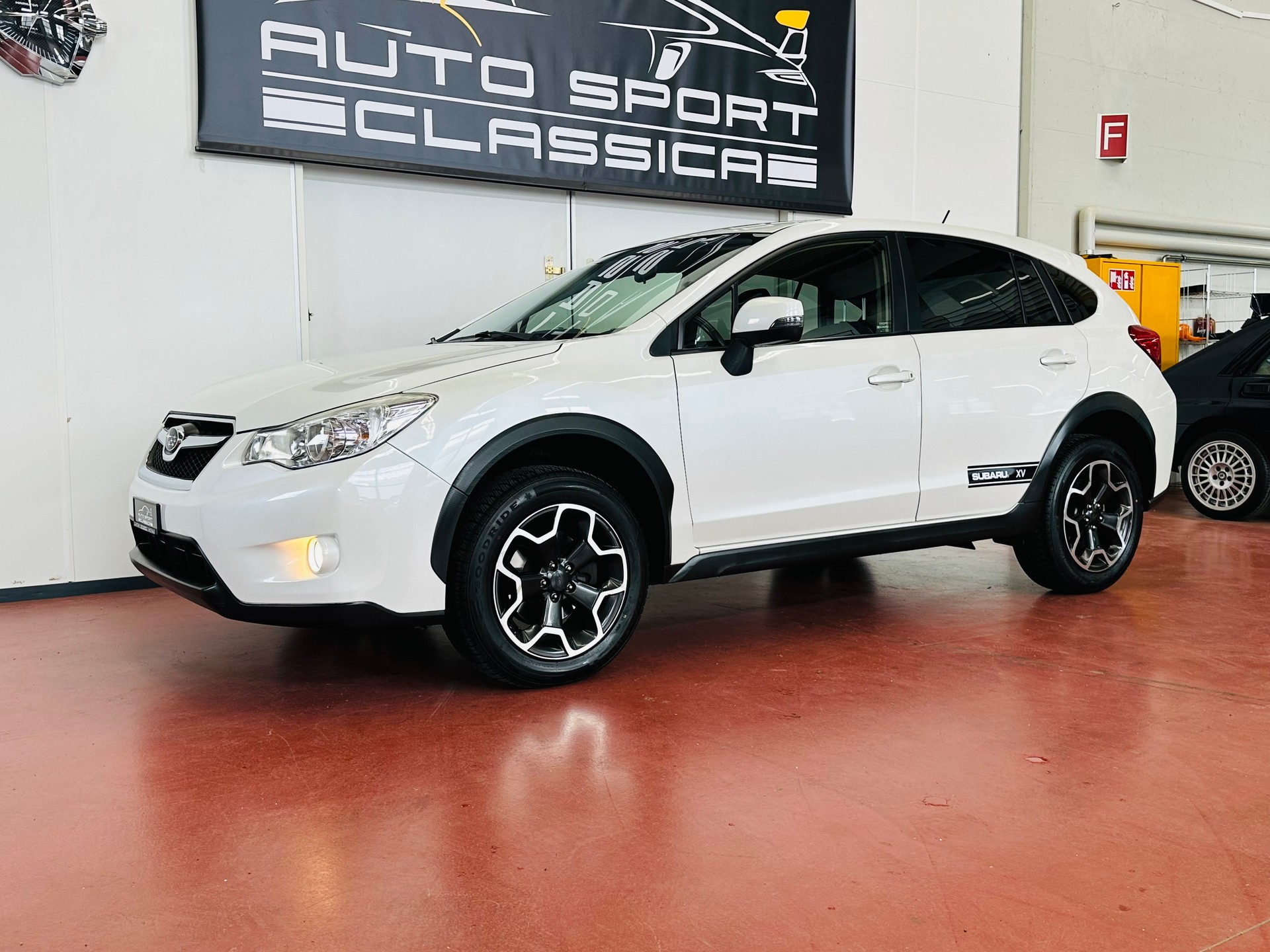 SUBARU XV 2.0 Swiss Two AWD CVT-image-4