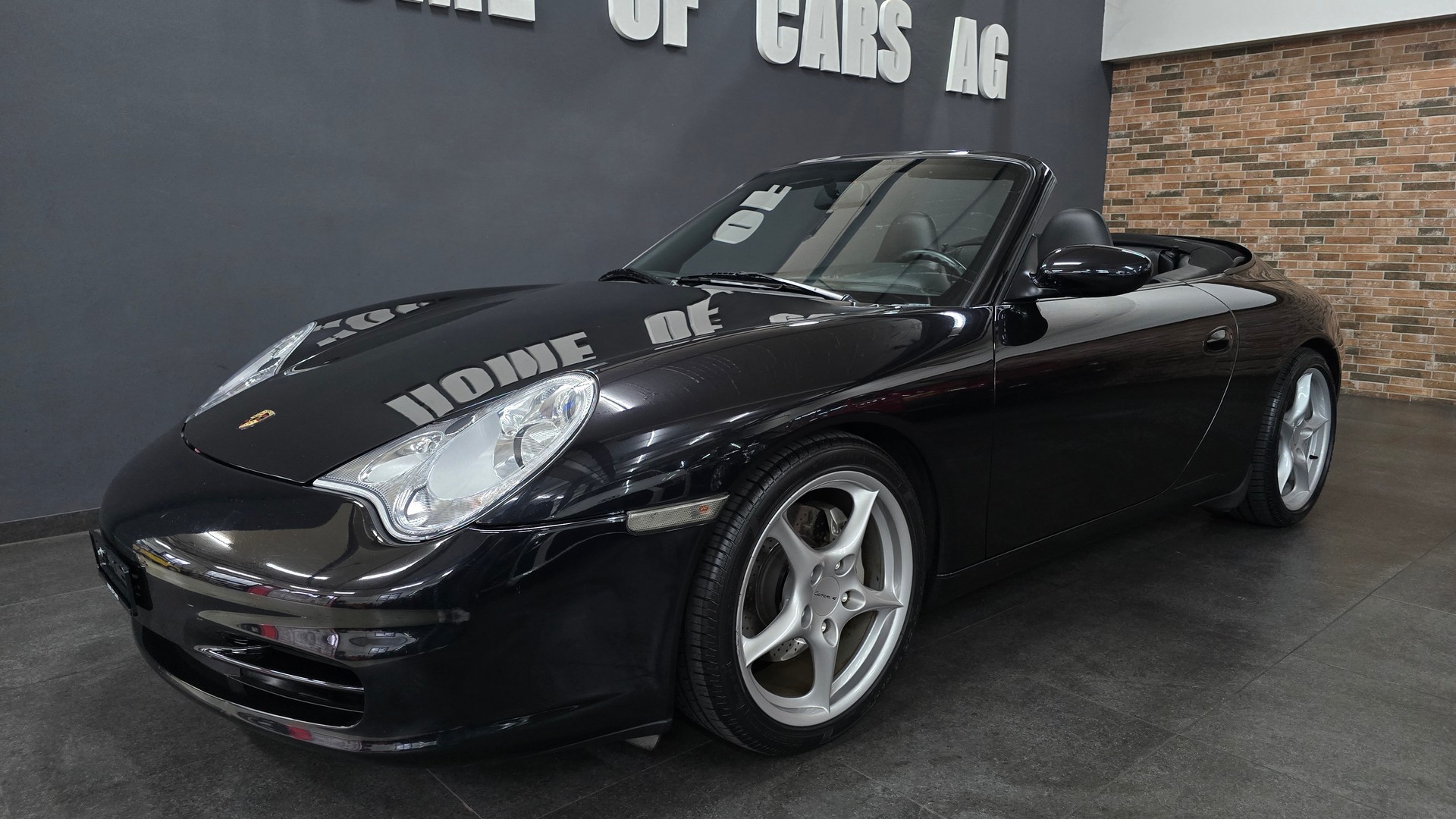 PORSCHE 911 Carrera 4 Cabrio-showroom-element-2
