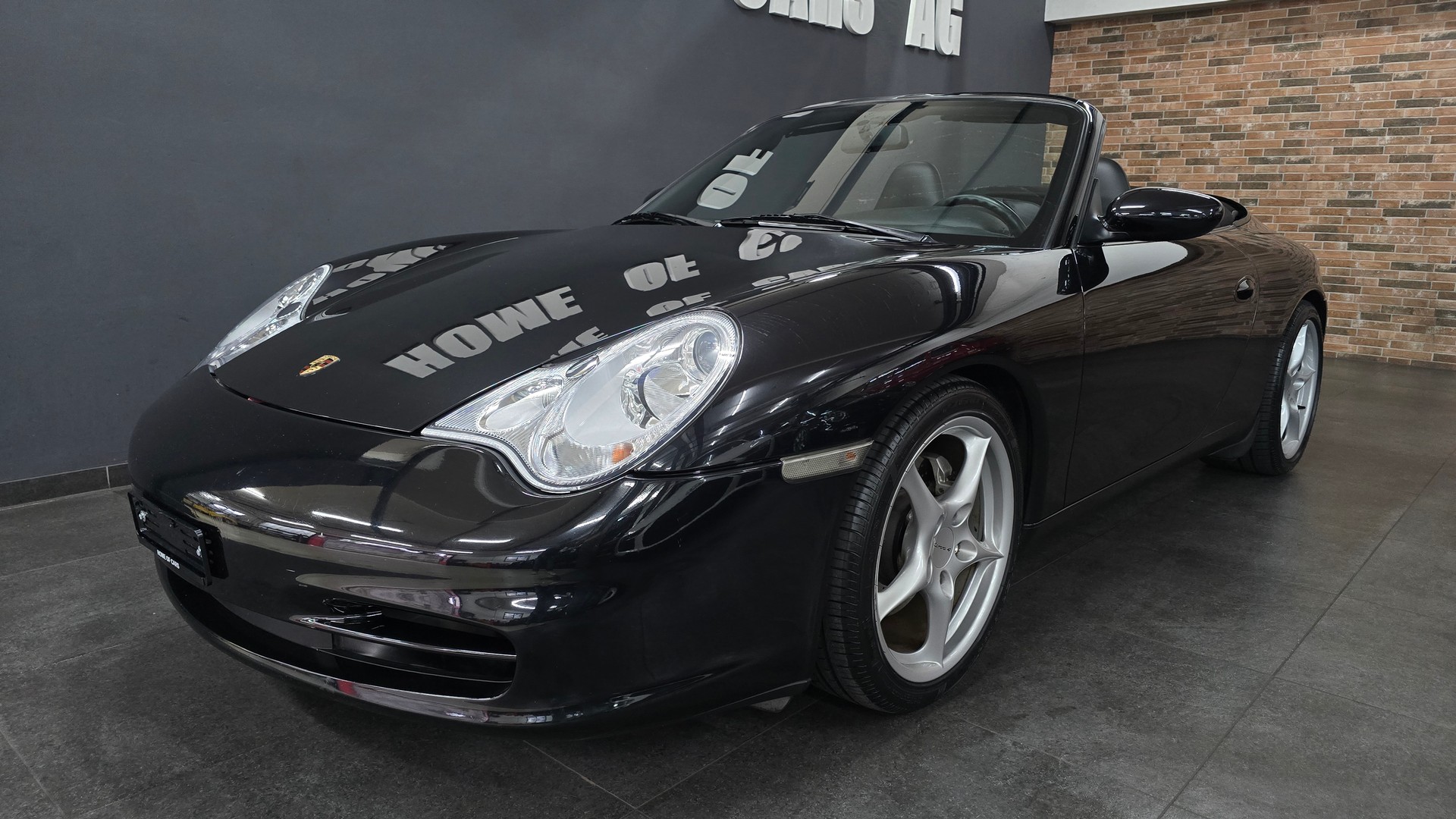 PORSCHE 911 Carrera 4 Cabrio-showroom-element-1
