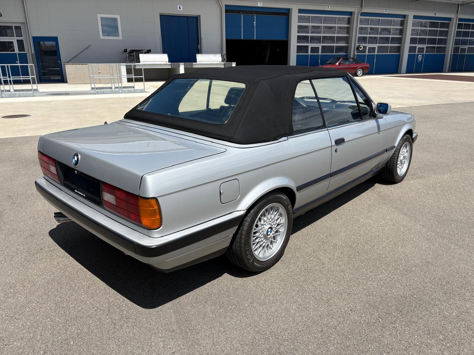 BMW 325i A Cabrio-image-2