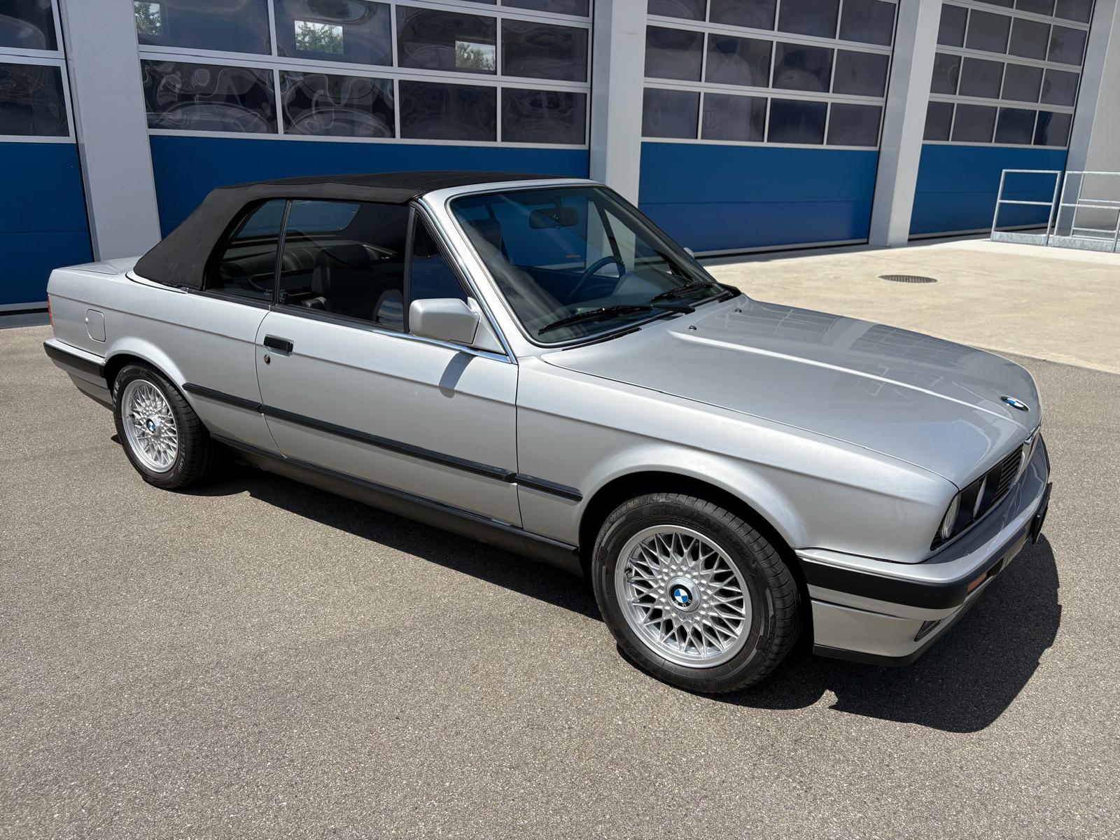 BMW 325i A Cabrio-image-4
