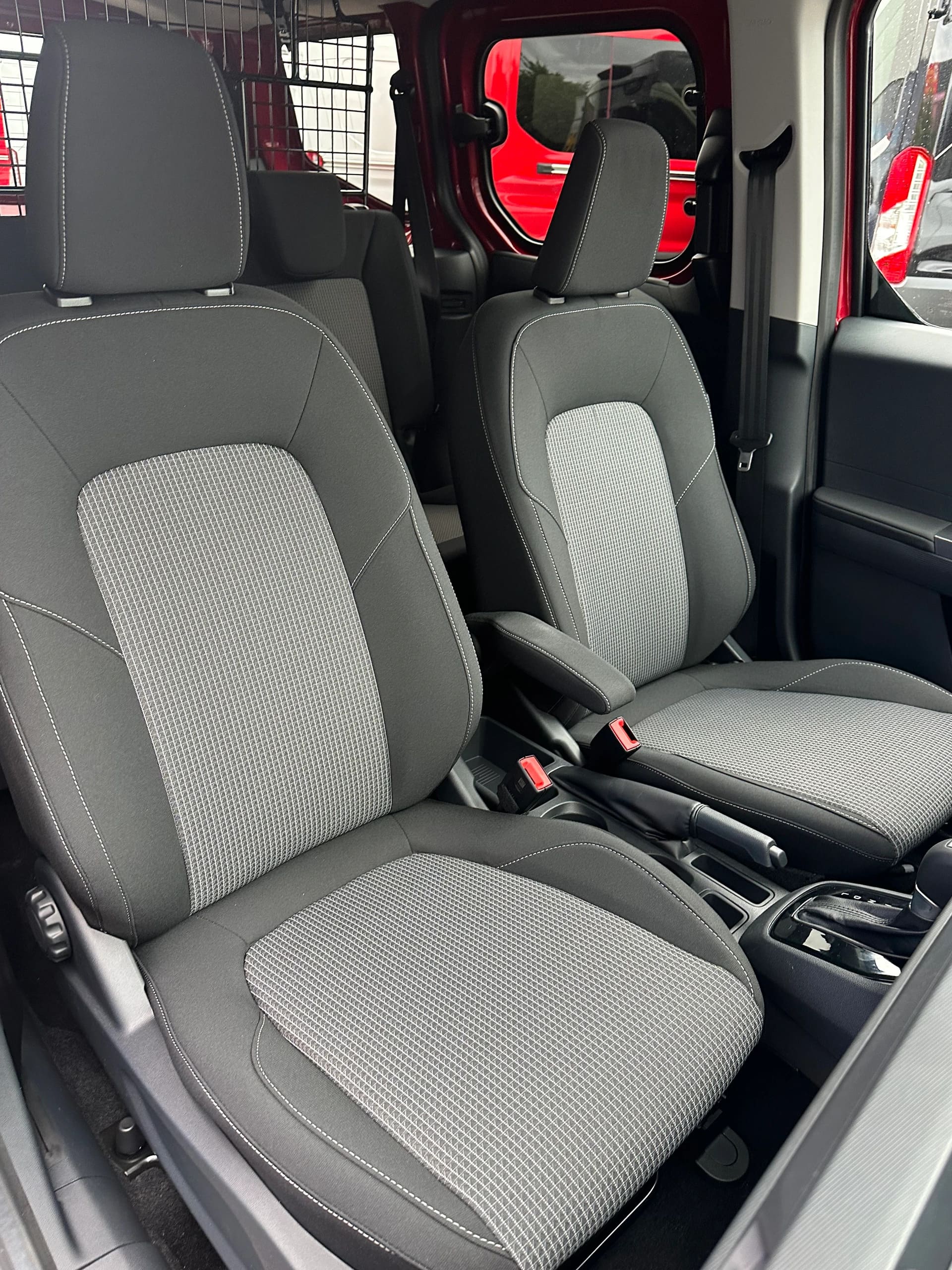 FORD Transit Courier dcab. van 1.0 Trend/125CV/Aut.-image-14