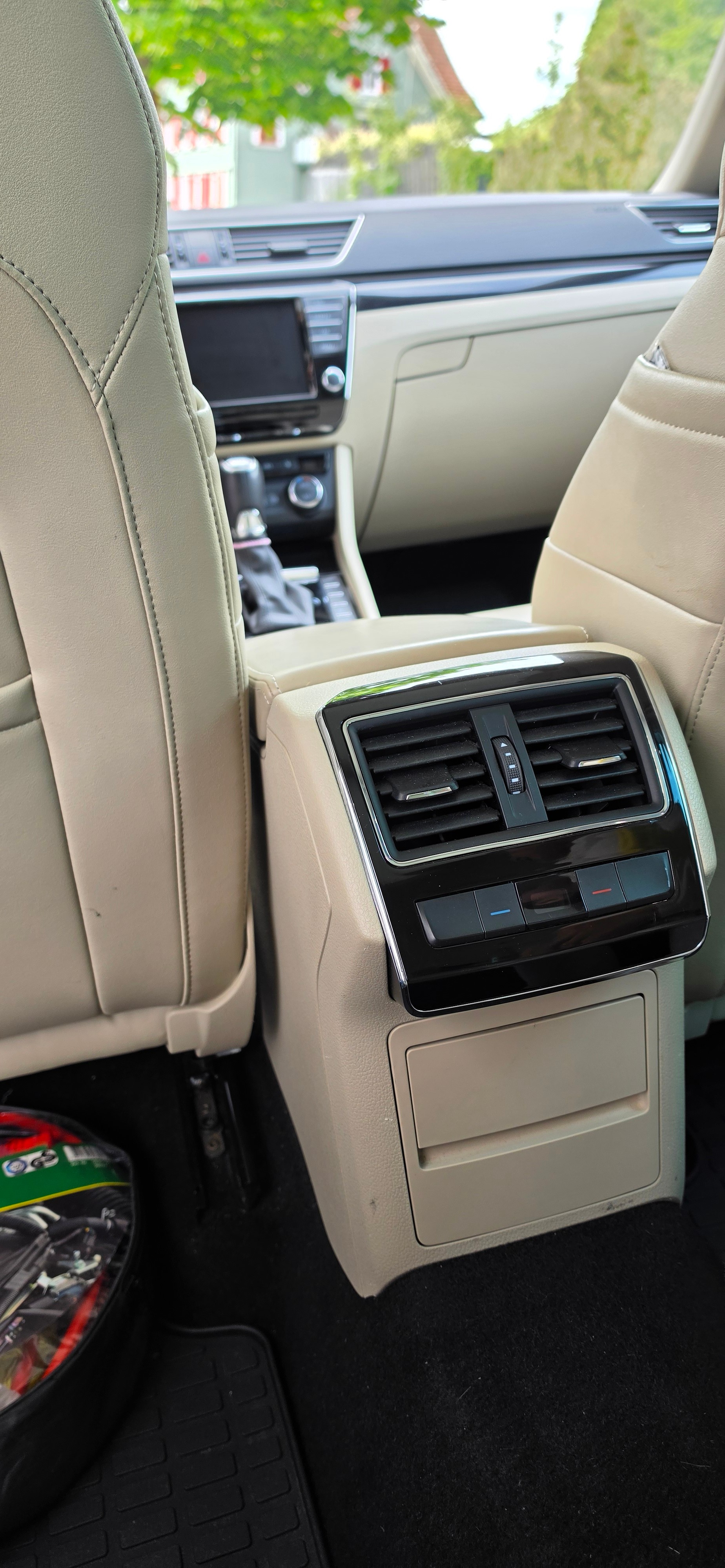 SKODA 2.0 TDI 190 L & K 4x4 DSG-image-8