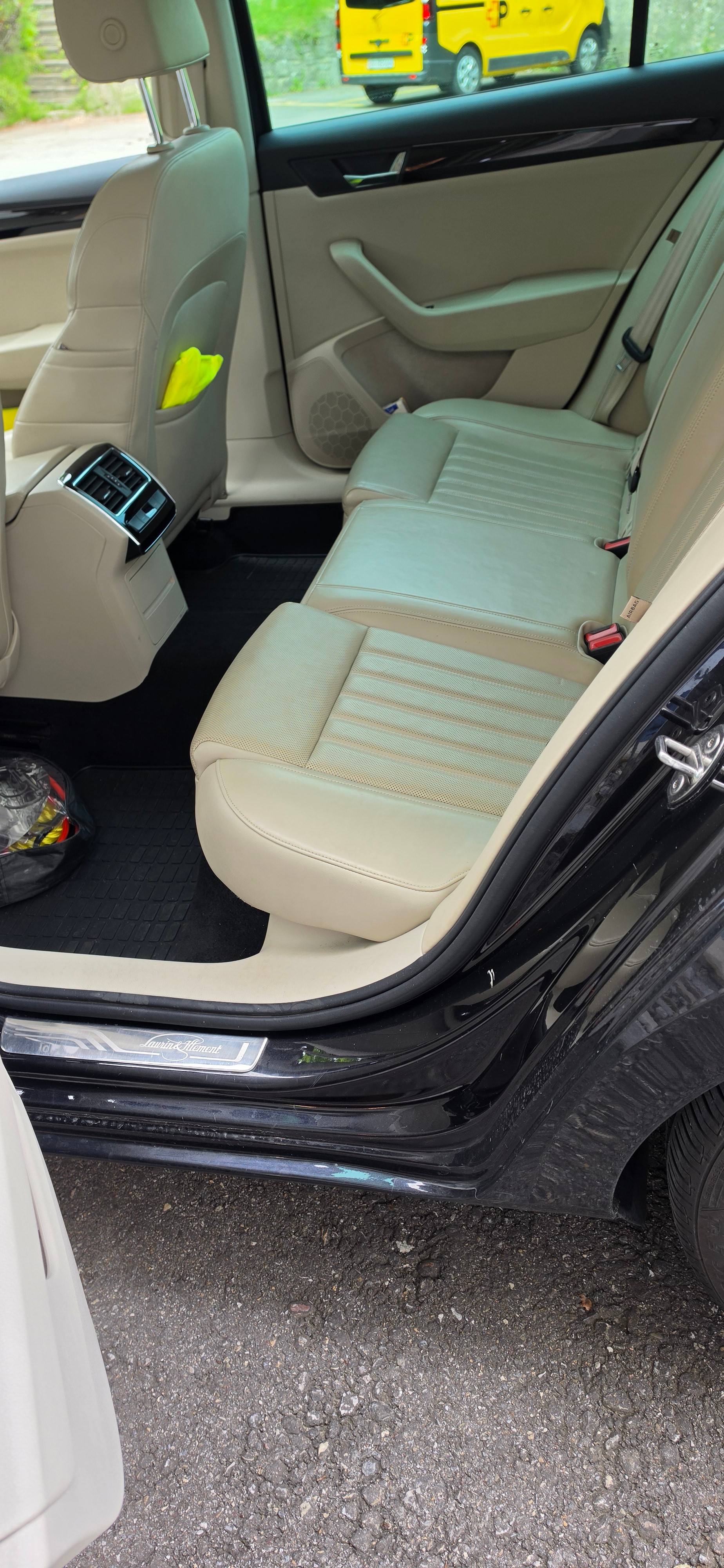 SKODA 2.0 TDI 190 L & K 4x4 DSG-image-4