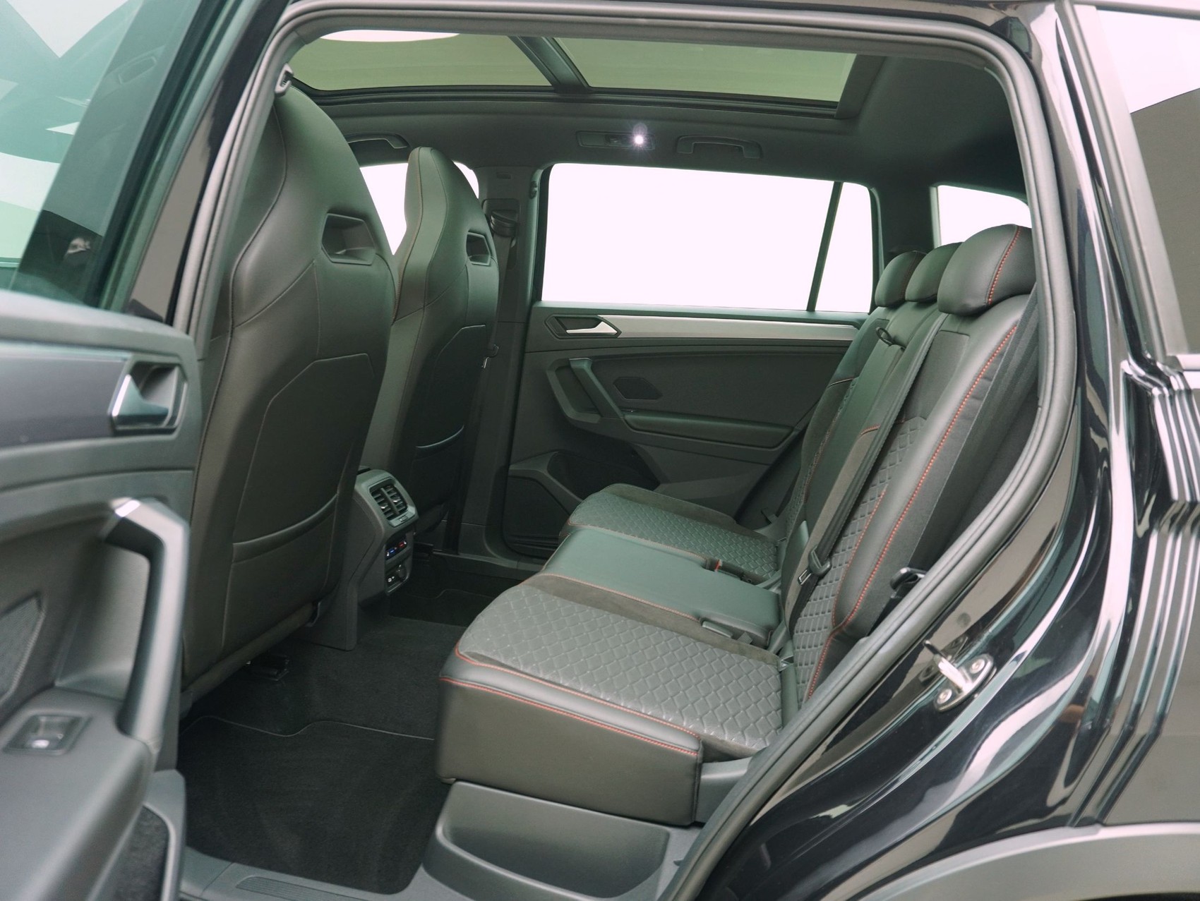 SEAT Tarraco 1.4 DSG eHybrid FR-image-14